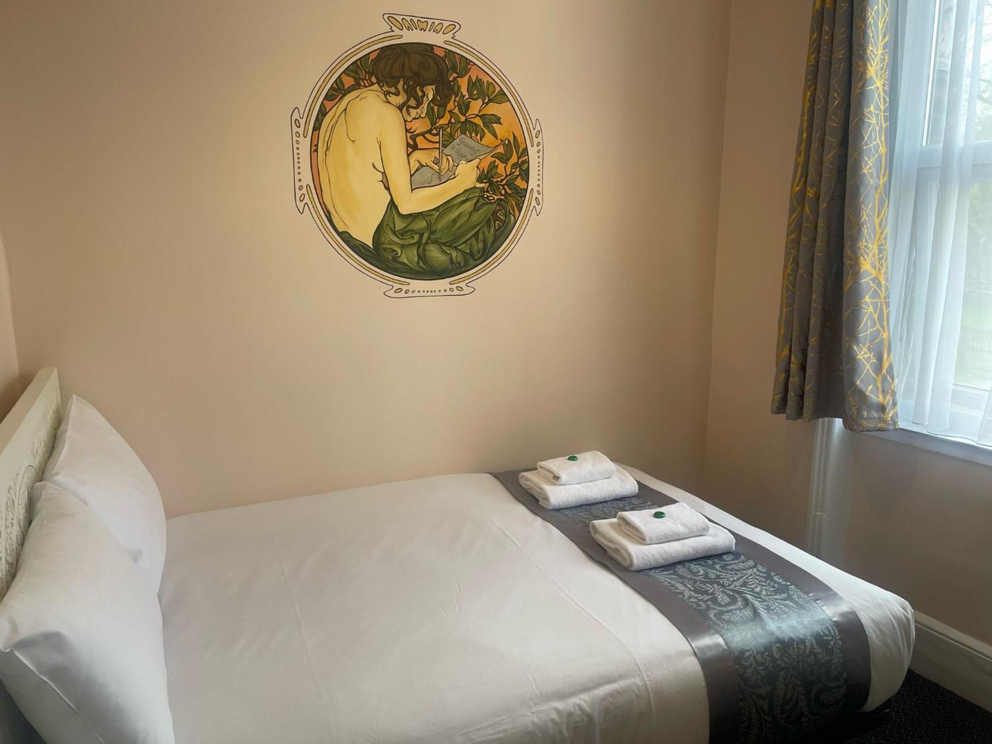 Standard Double Room,1504808281:JPEG