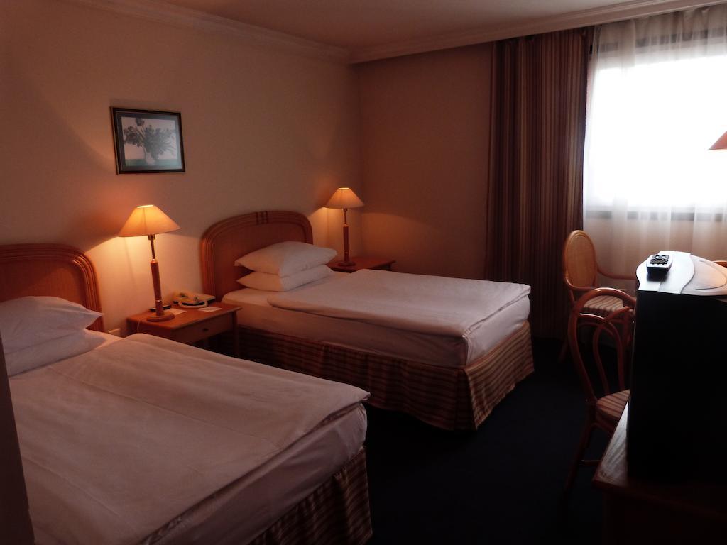 Economy Twin Room,669710757:JPEG