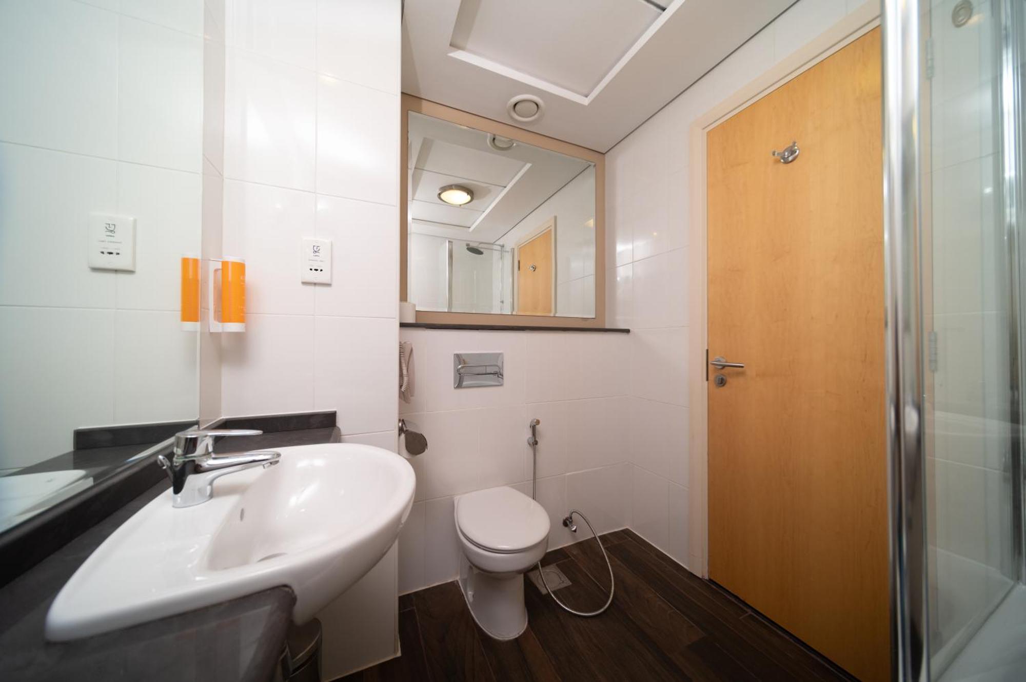 Non-Smoking Double Room,1531501606:JPEG