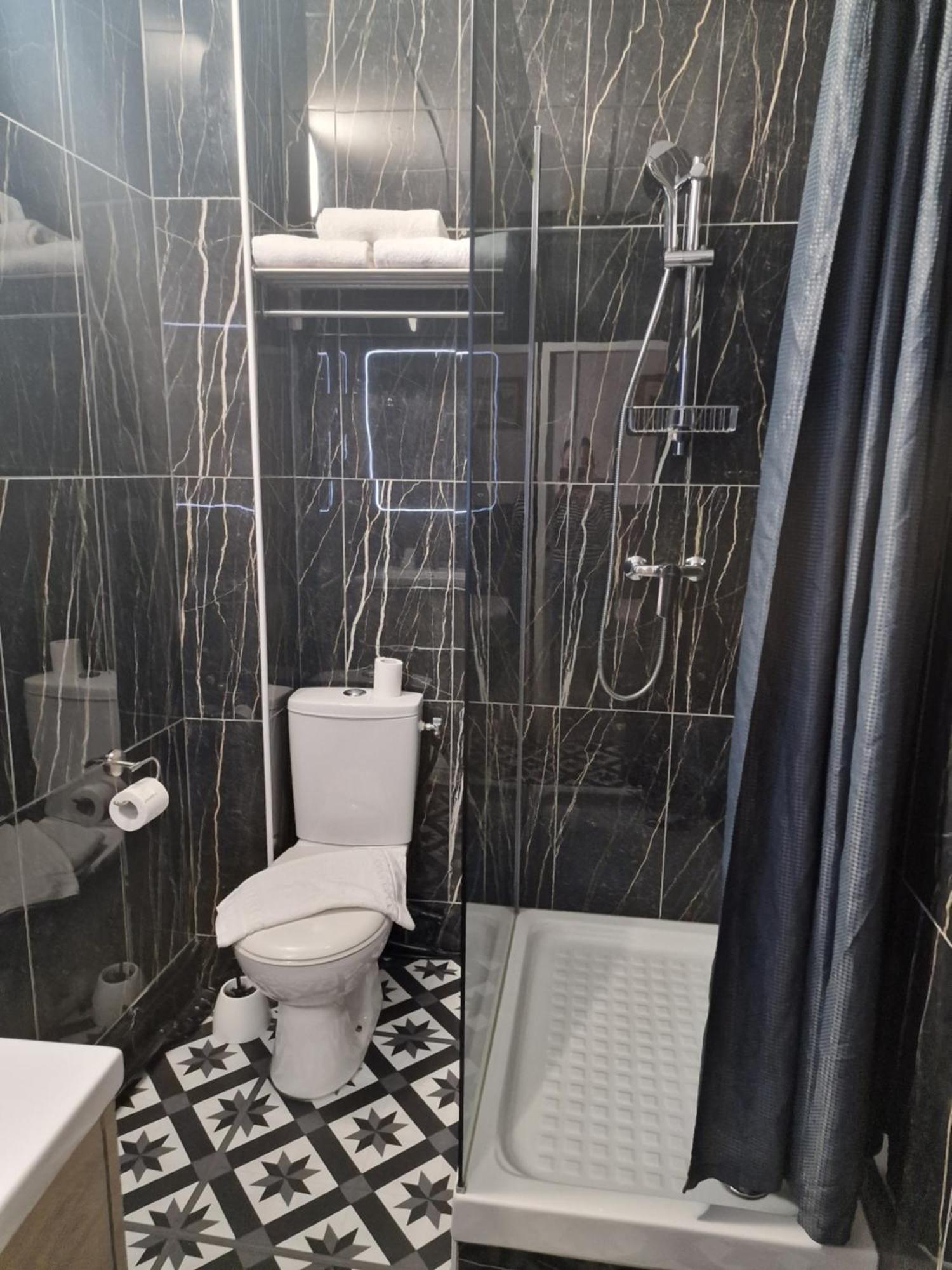 Classic Triple Room,1535862139:JPEG