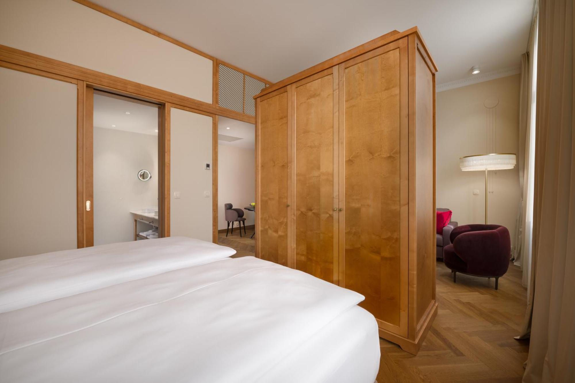 Junior Suite,1536983398:JPEG