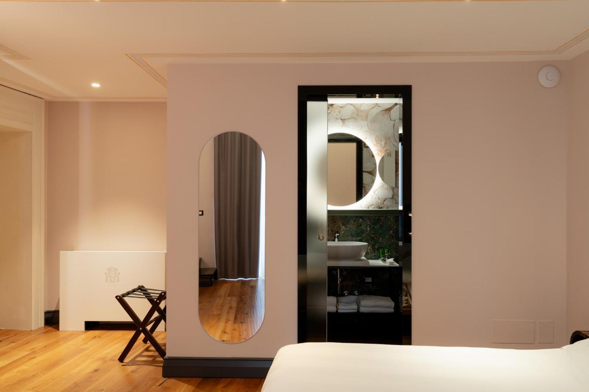 Junior Suite with Balcony,1538603998:JPEG