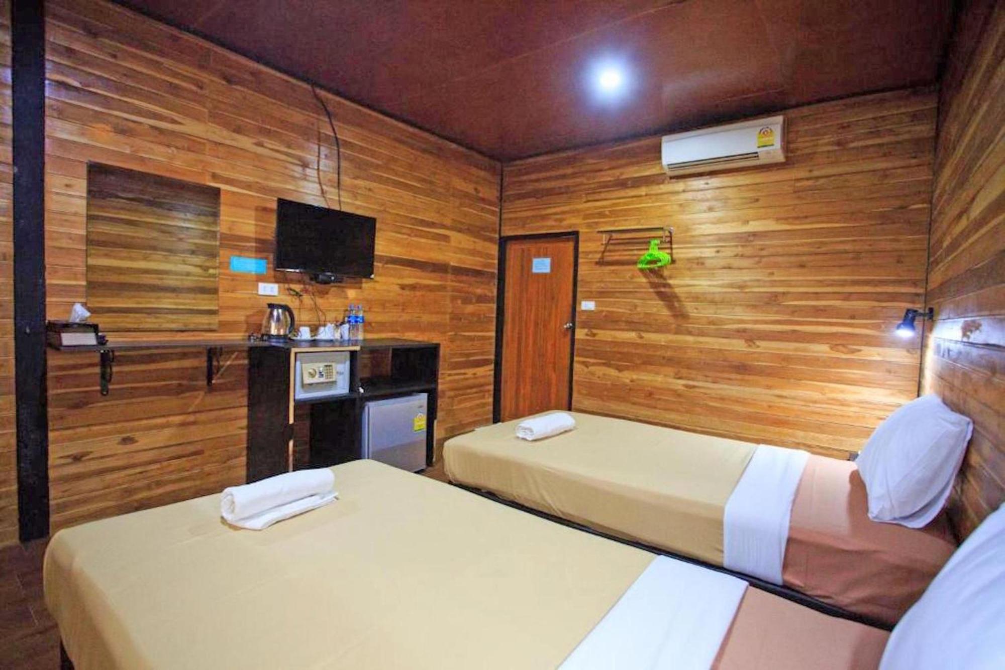 Standard Twin Room,1539806809:JPEG