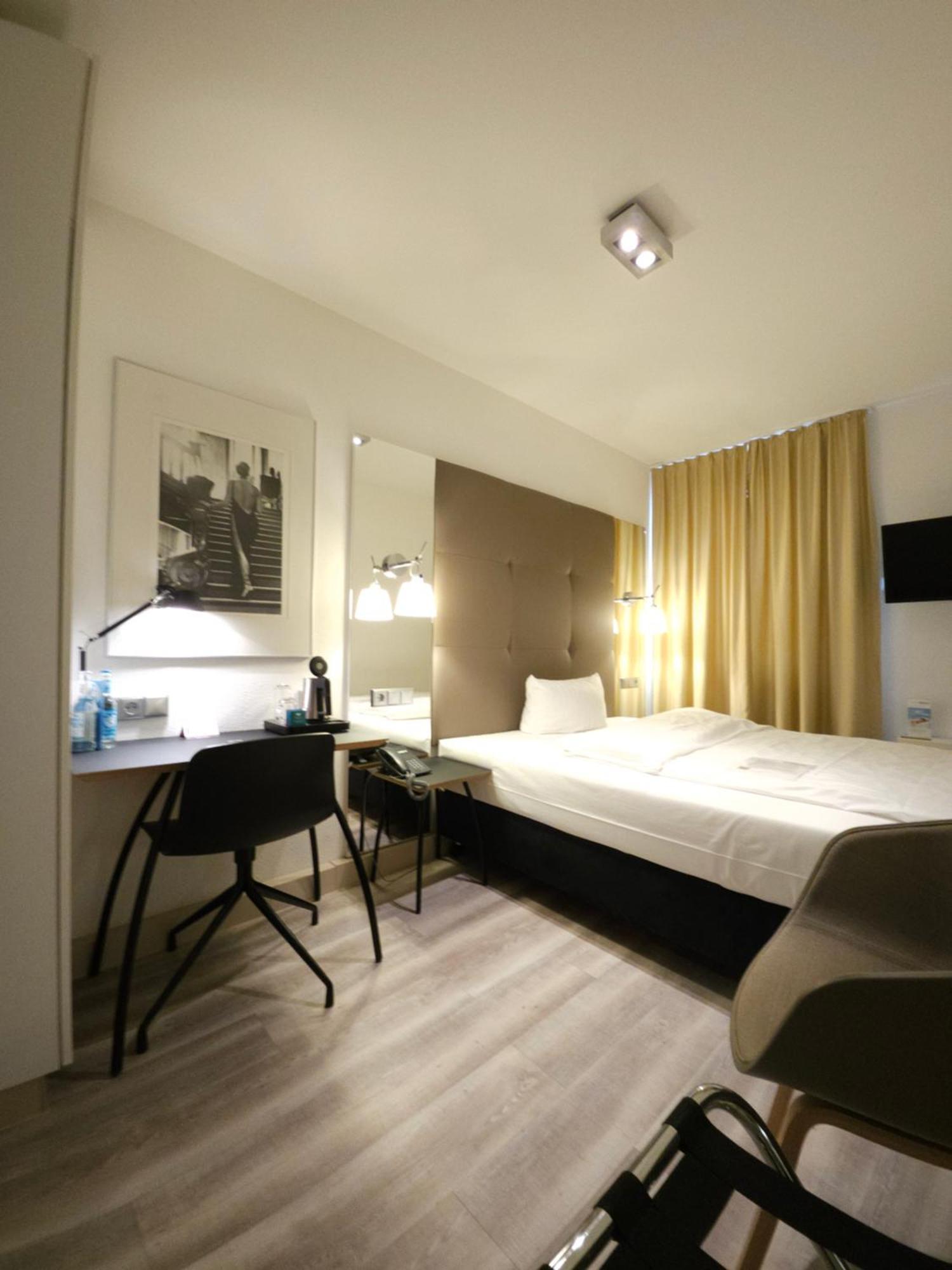 Standard Single Room,1219252759:JPEG