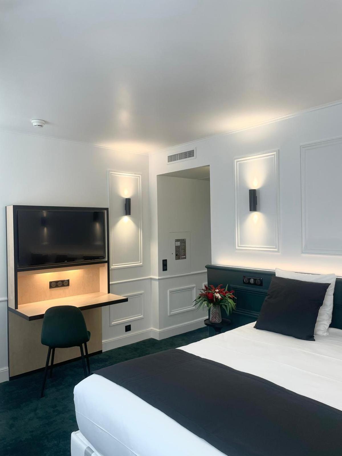 Standard Room,1549181980:JPEG