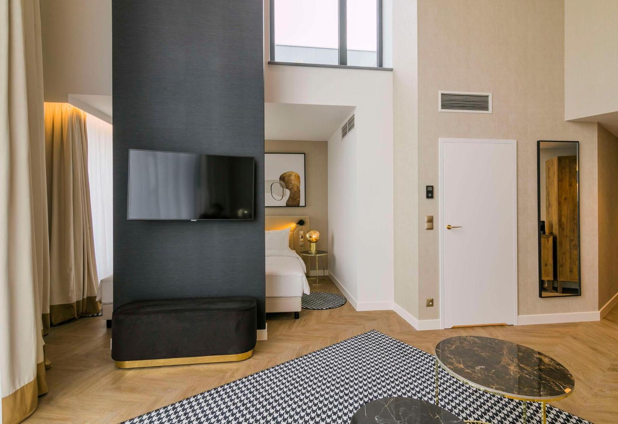 Junior Suite with Balcony,1544958031:JPEG