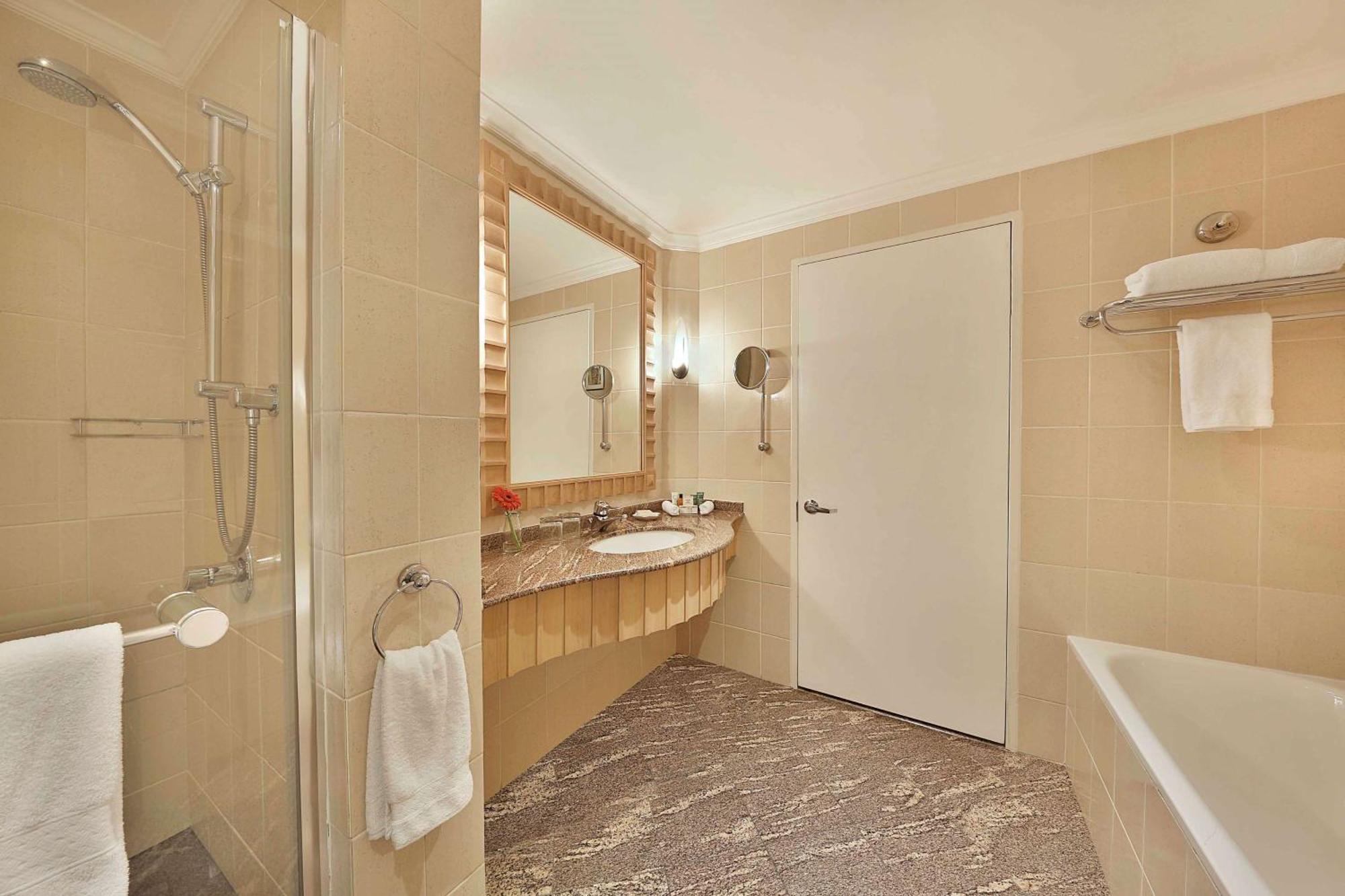 Deluxe Room,1547854165:JPEG