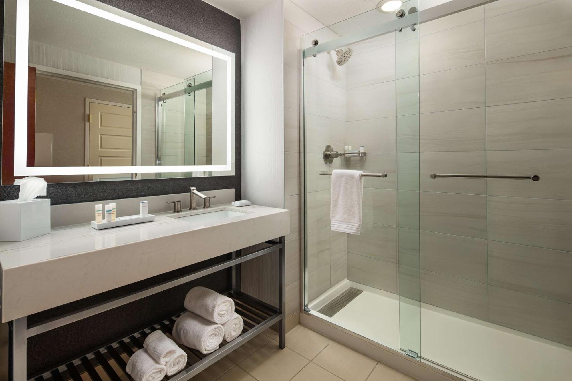 Executive Double Room with Two Double Beds,1548811543:JPEG