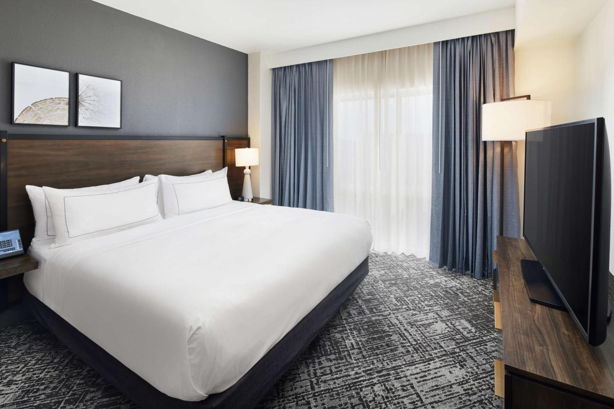 Executive King Room