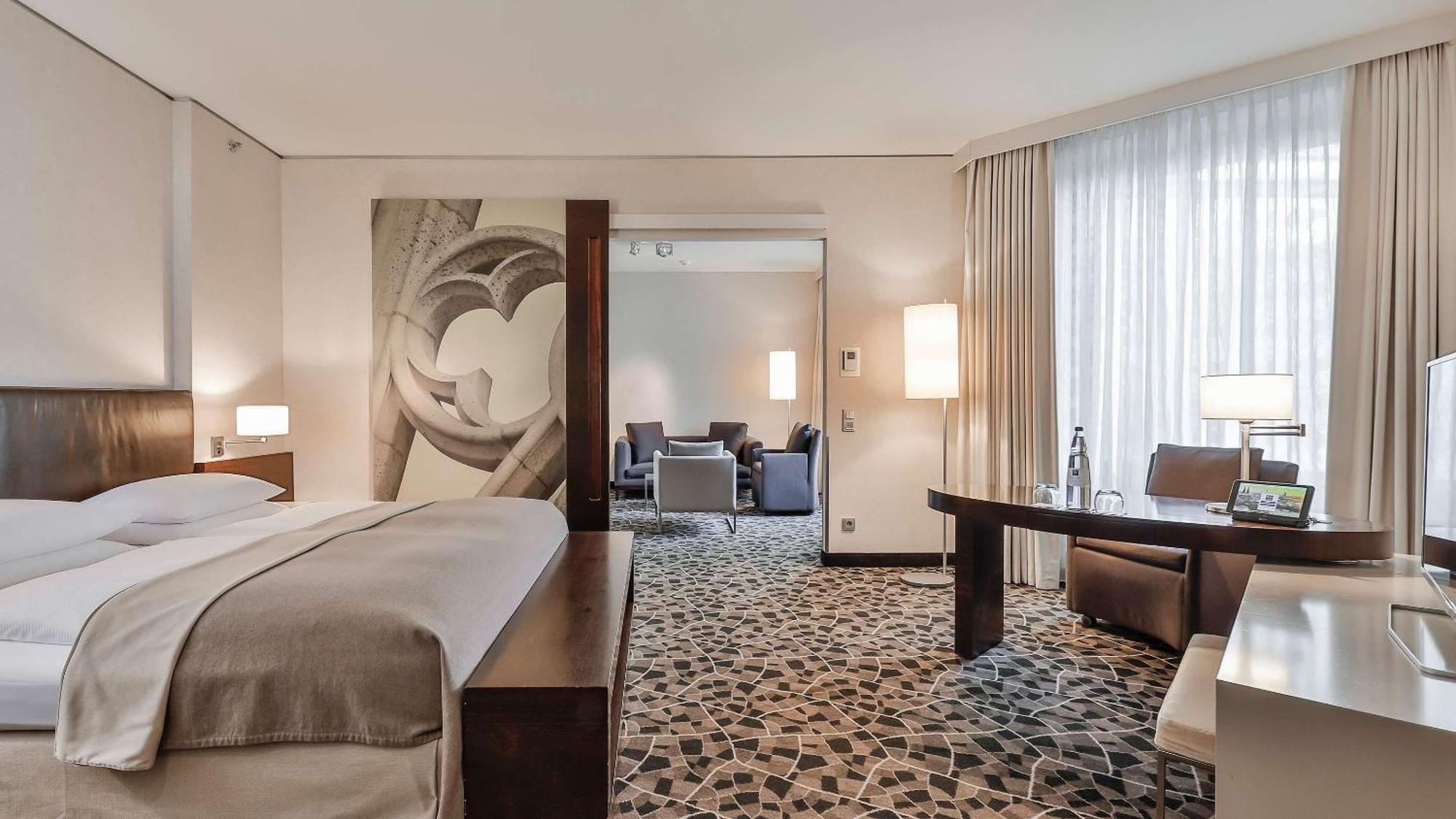 One-Bedroom Suite,1549931500:JPEG