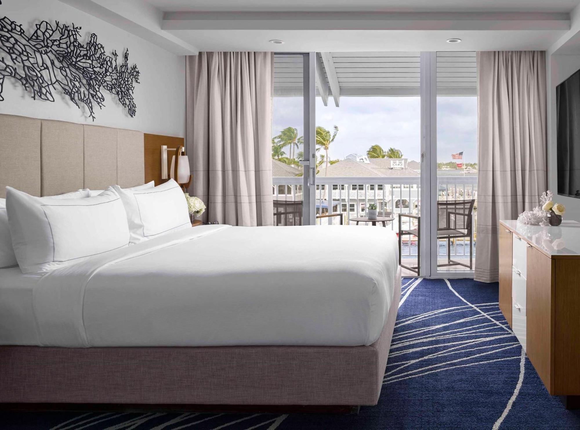 King Room with Balcony and Water View,1552443760:JPEG