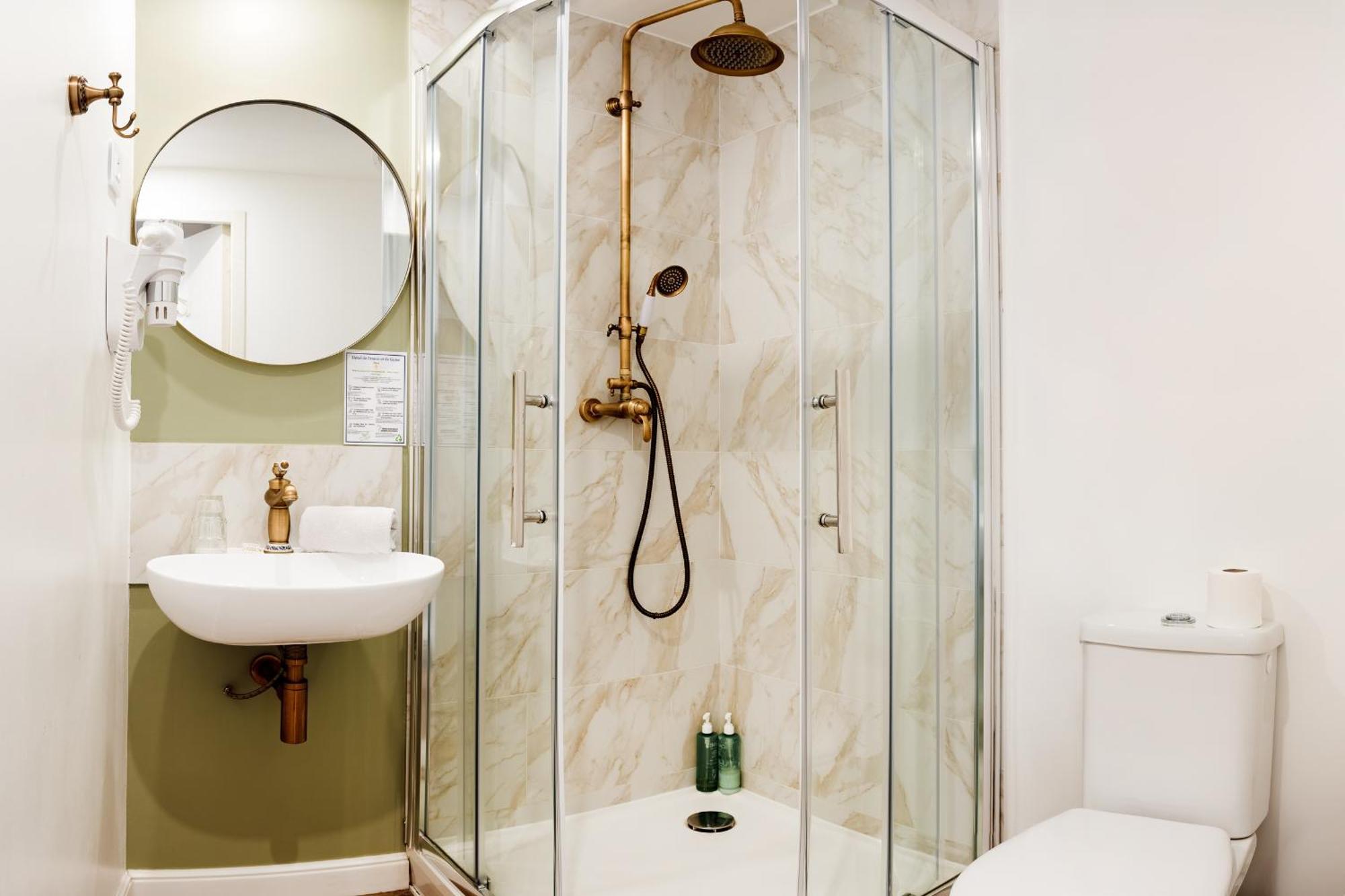 Two-Bedroom Suite,1557155830:JPEG