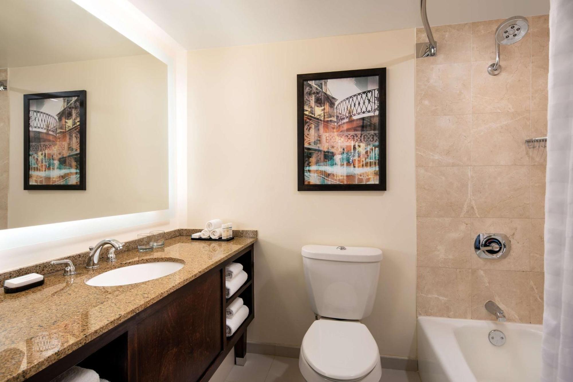 One-Bedroom King Suite with Bath Tub - Disability Accessible,1557457429:JPEG