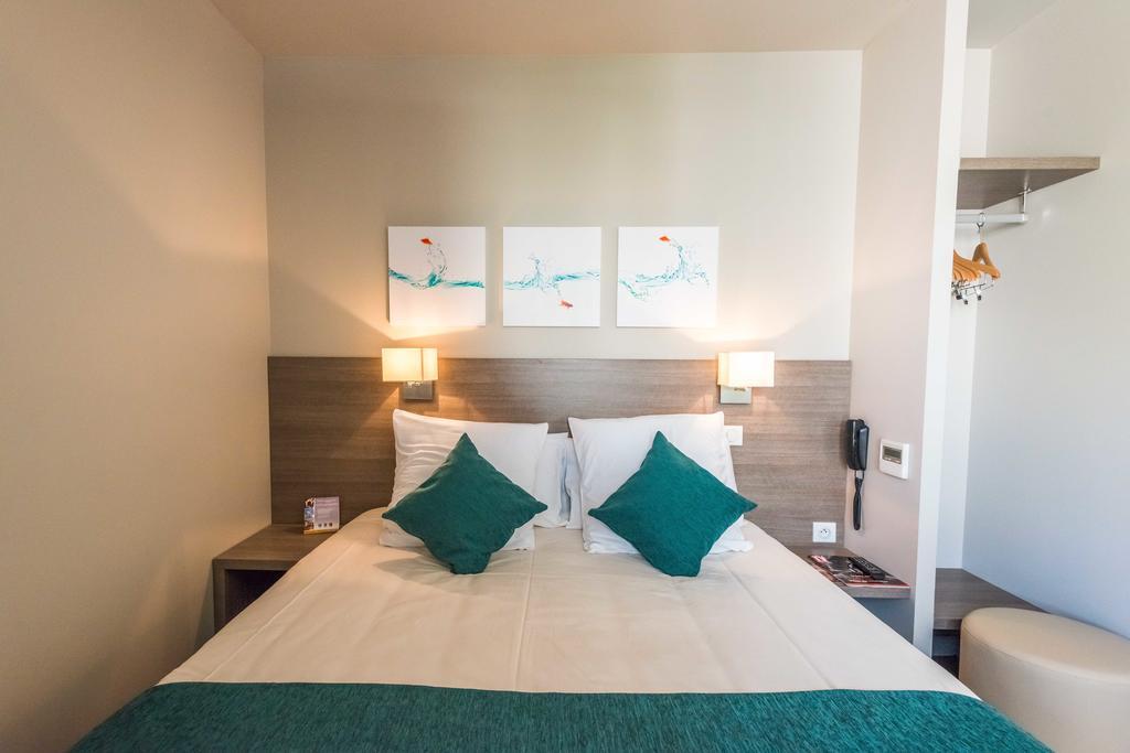 1 Standard Double Bed,704185108:JPEG