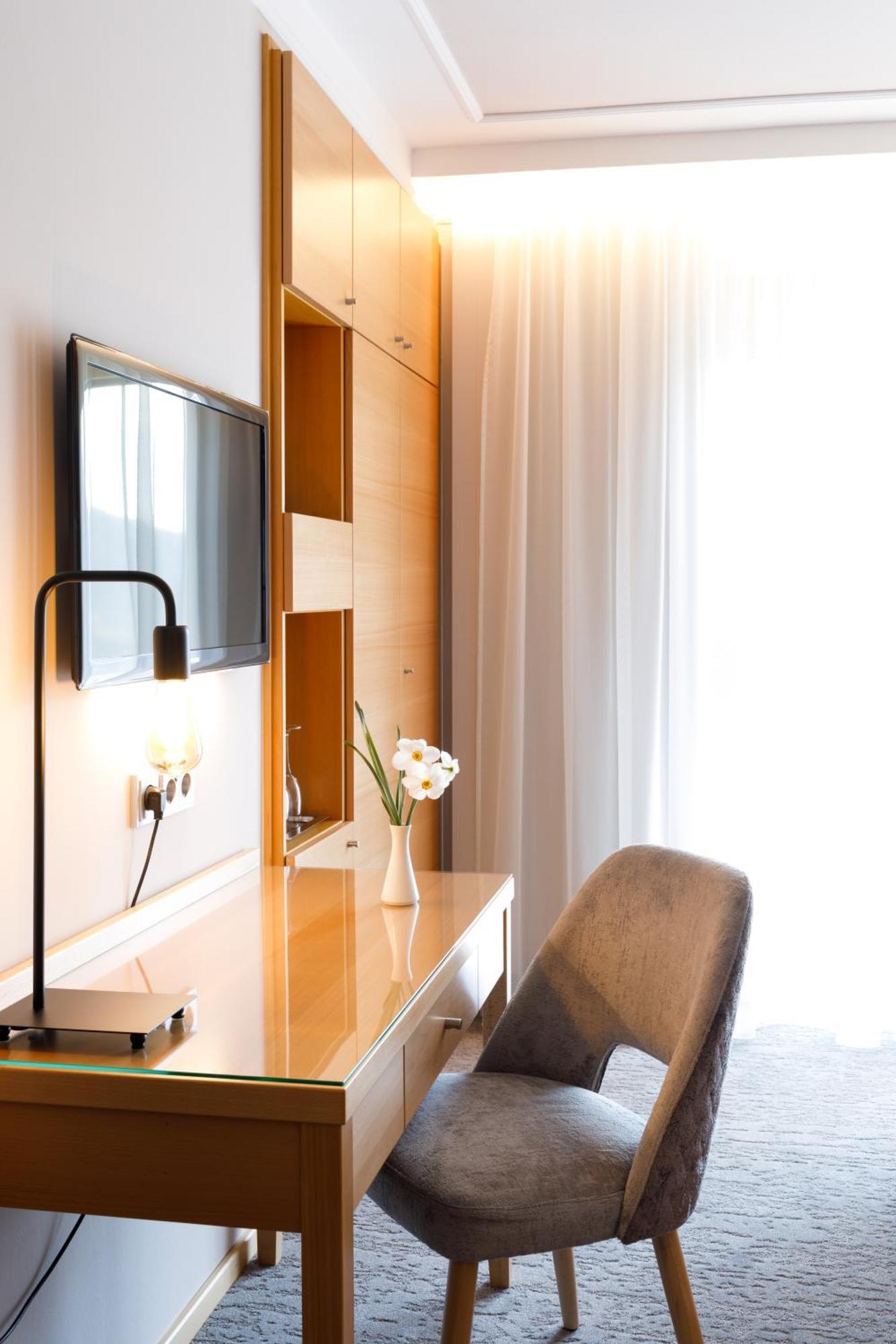 Street-side Classic Double Room Balcony