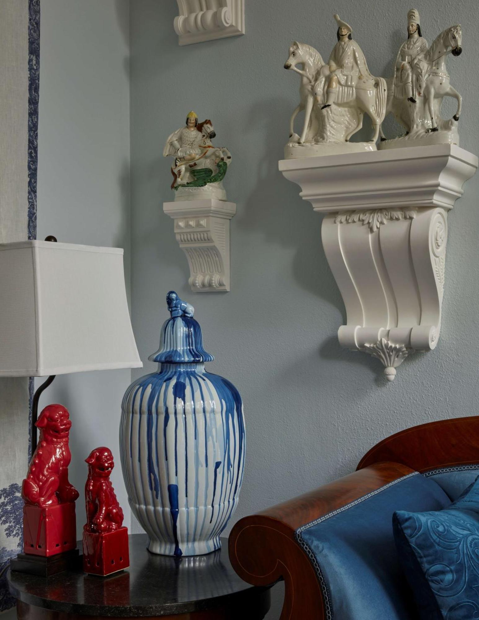 Suite Porcelain Collectors