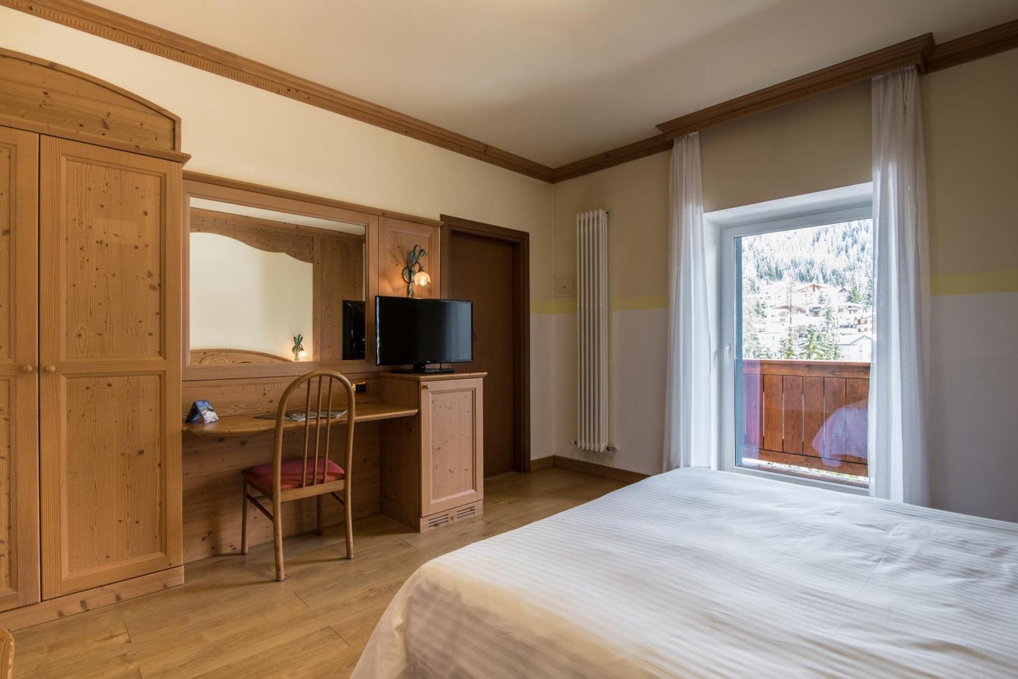 Double or Twin Room with Balcony