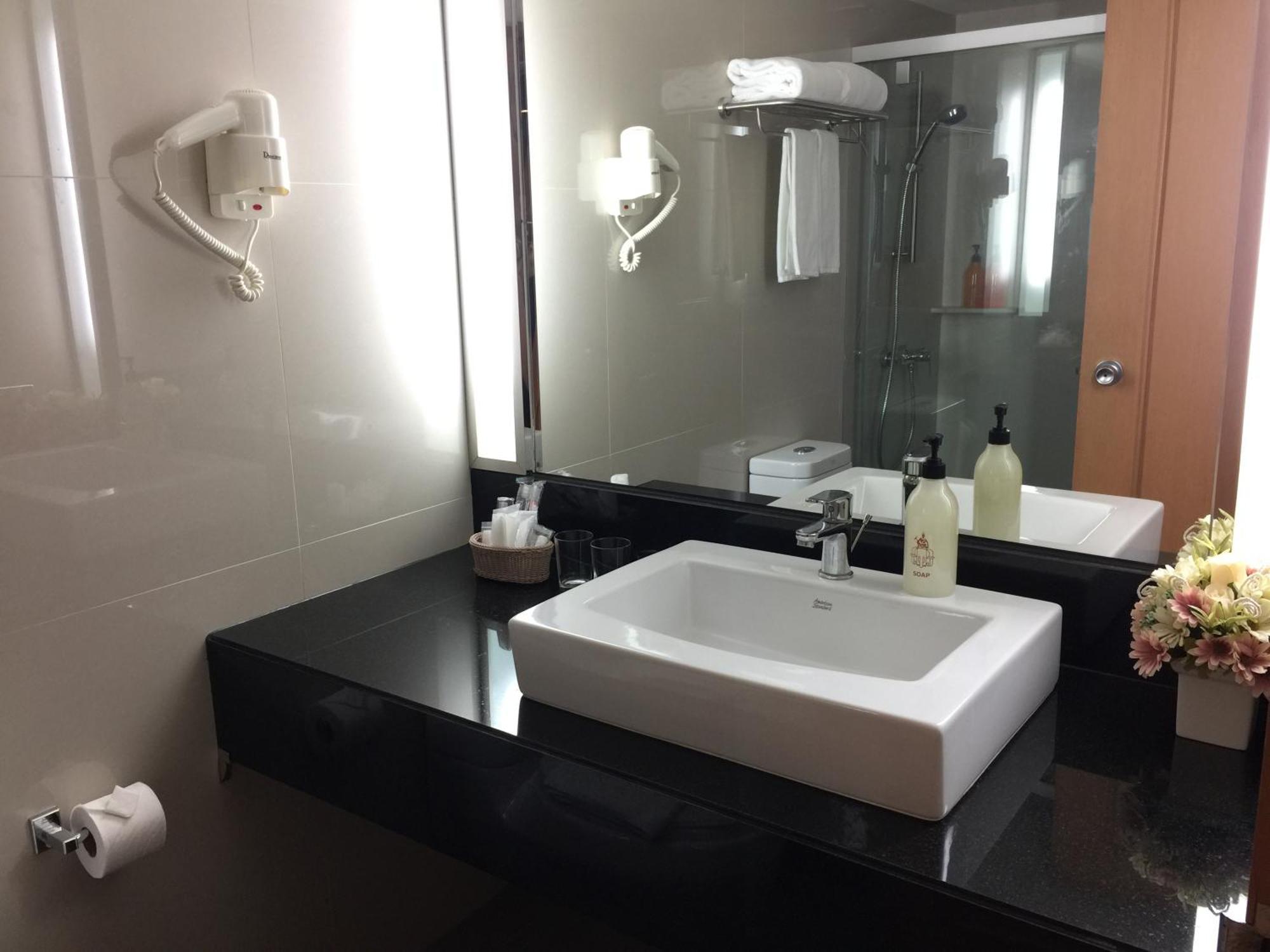 Deluxe Double or Twin Room,1589367093:JPEG