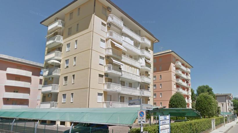 Two-Bedroom Apartment with Balcony and Sea View,1590355872:JPEG