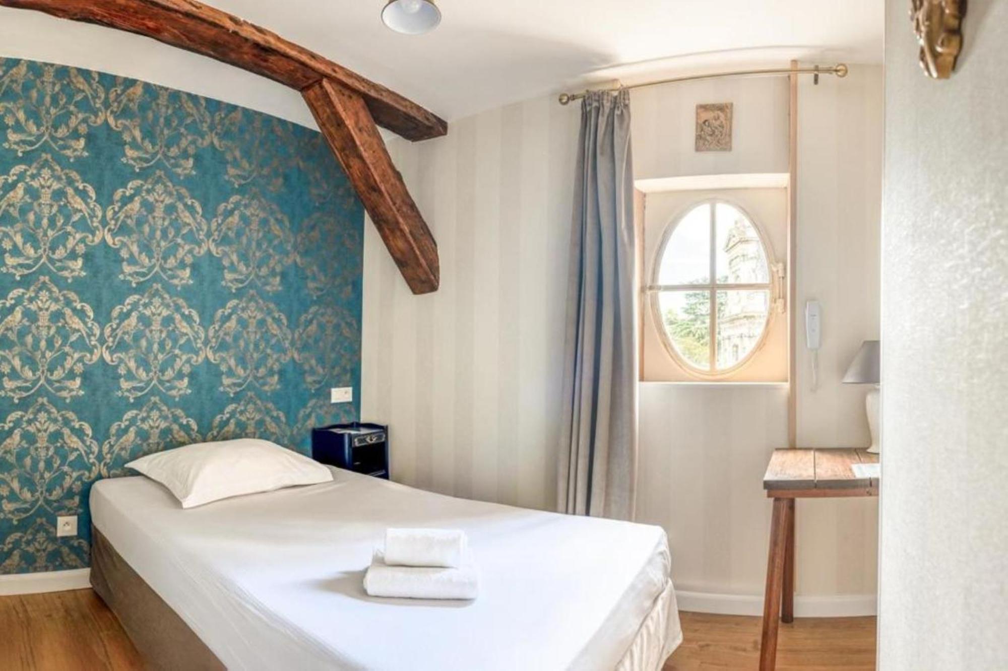 Single Room,1592879868:JPEG