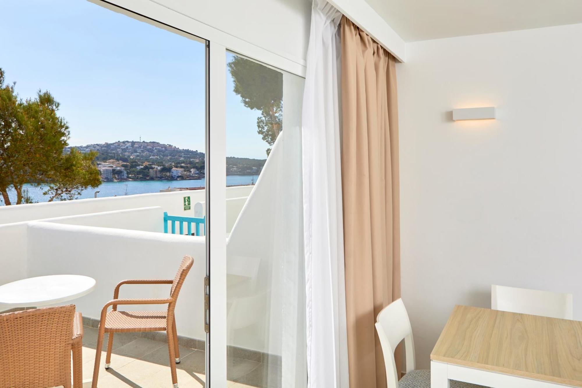 One-Bedroom Apartment Sea View Terrace