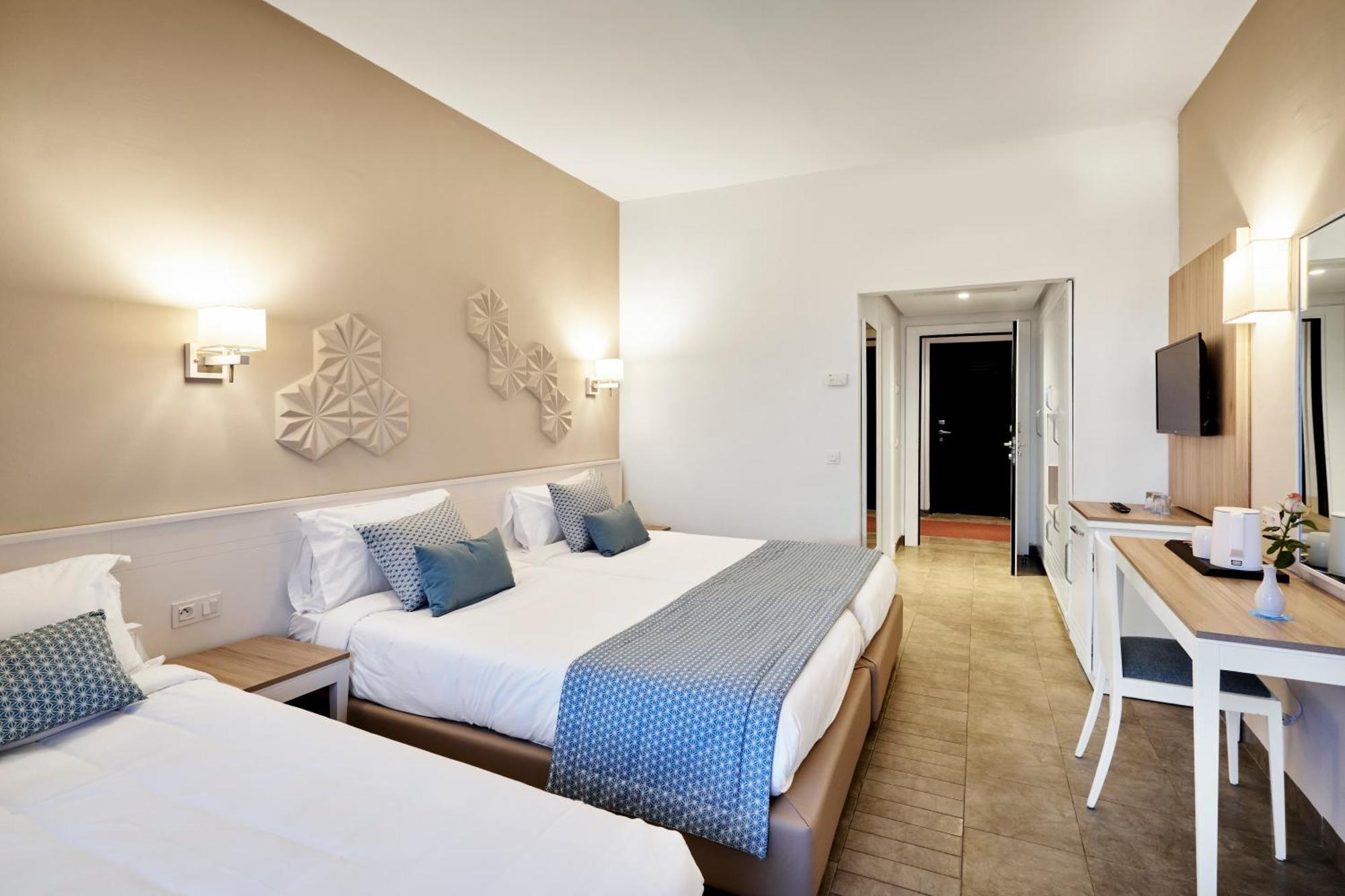 Standard Triple Room,1607222426:JPEG