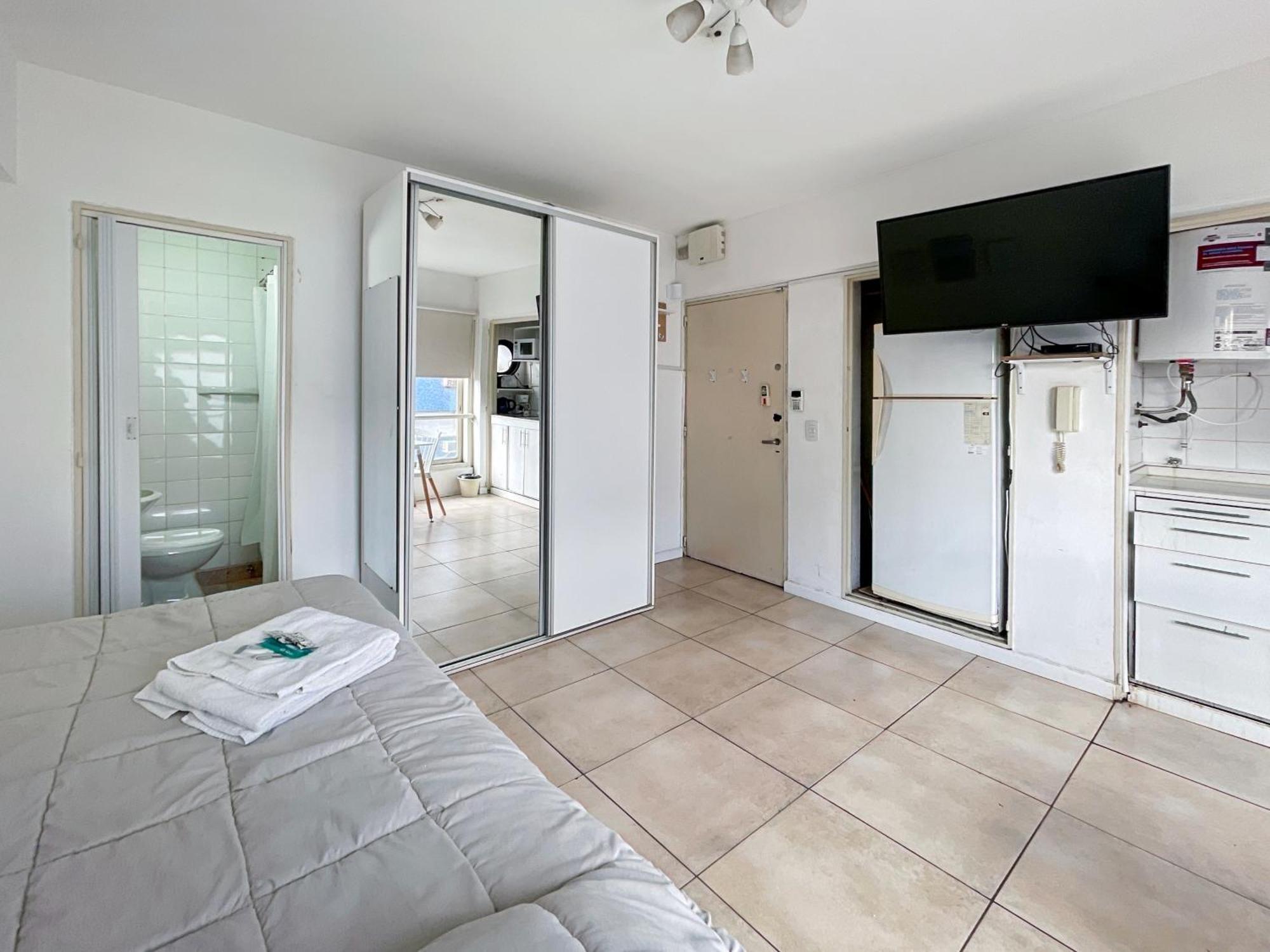 Studio Suite,1025400259:JPEG