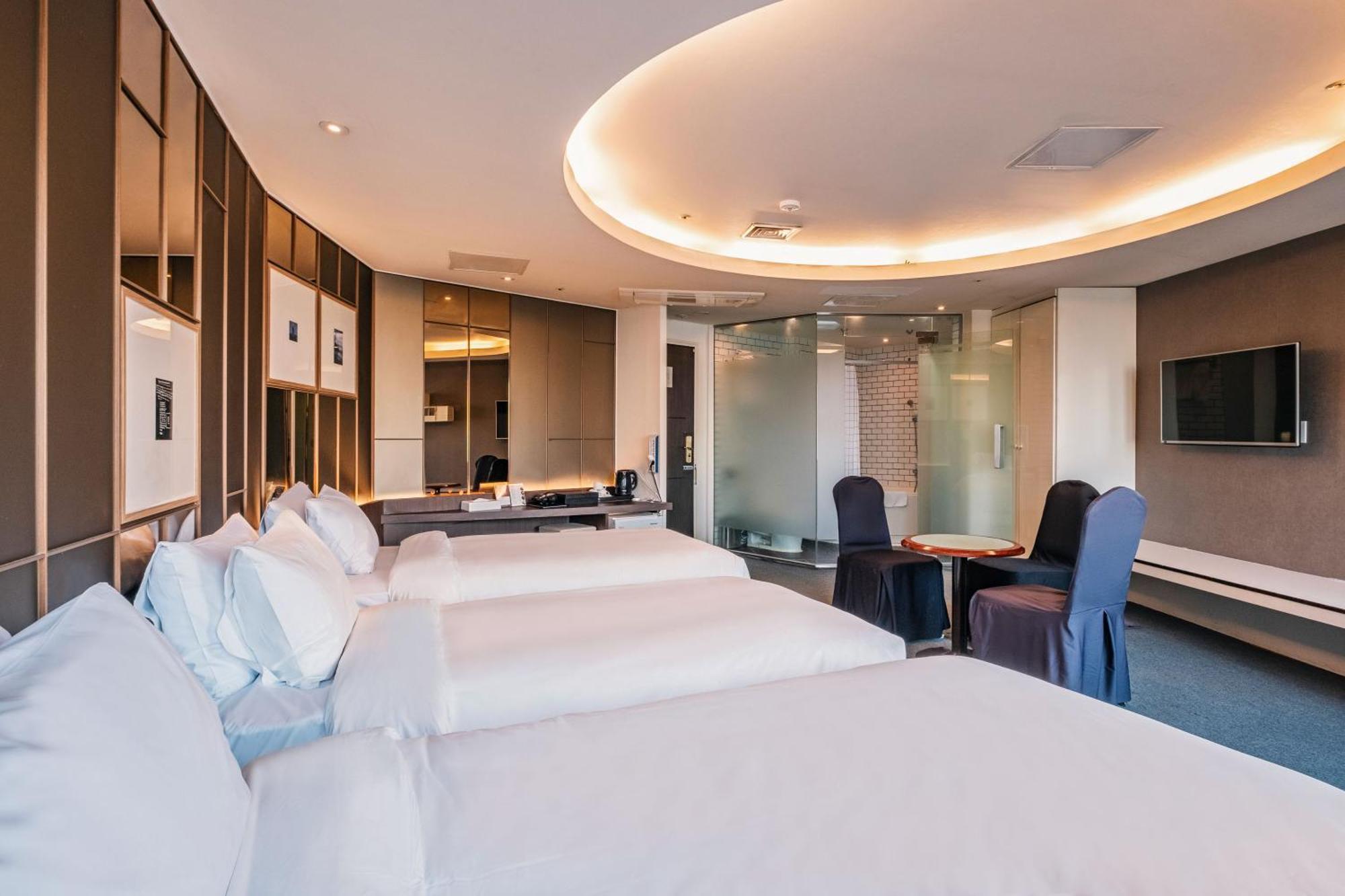 Deluxe Triple Room