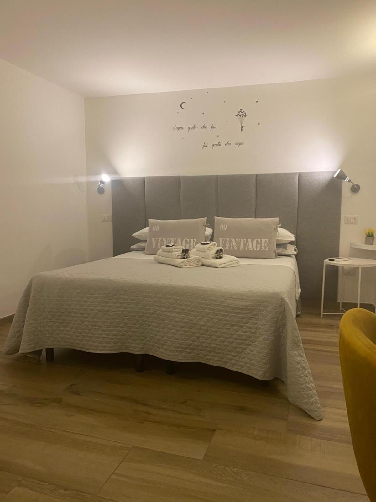 Standard Double or Twin Room,1613755113:JPEG