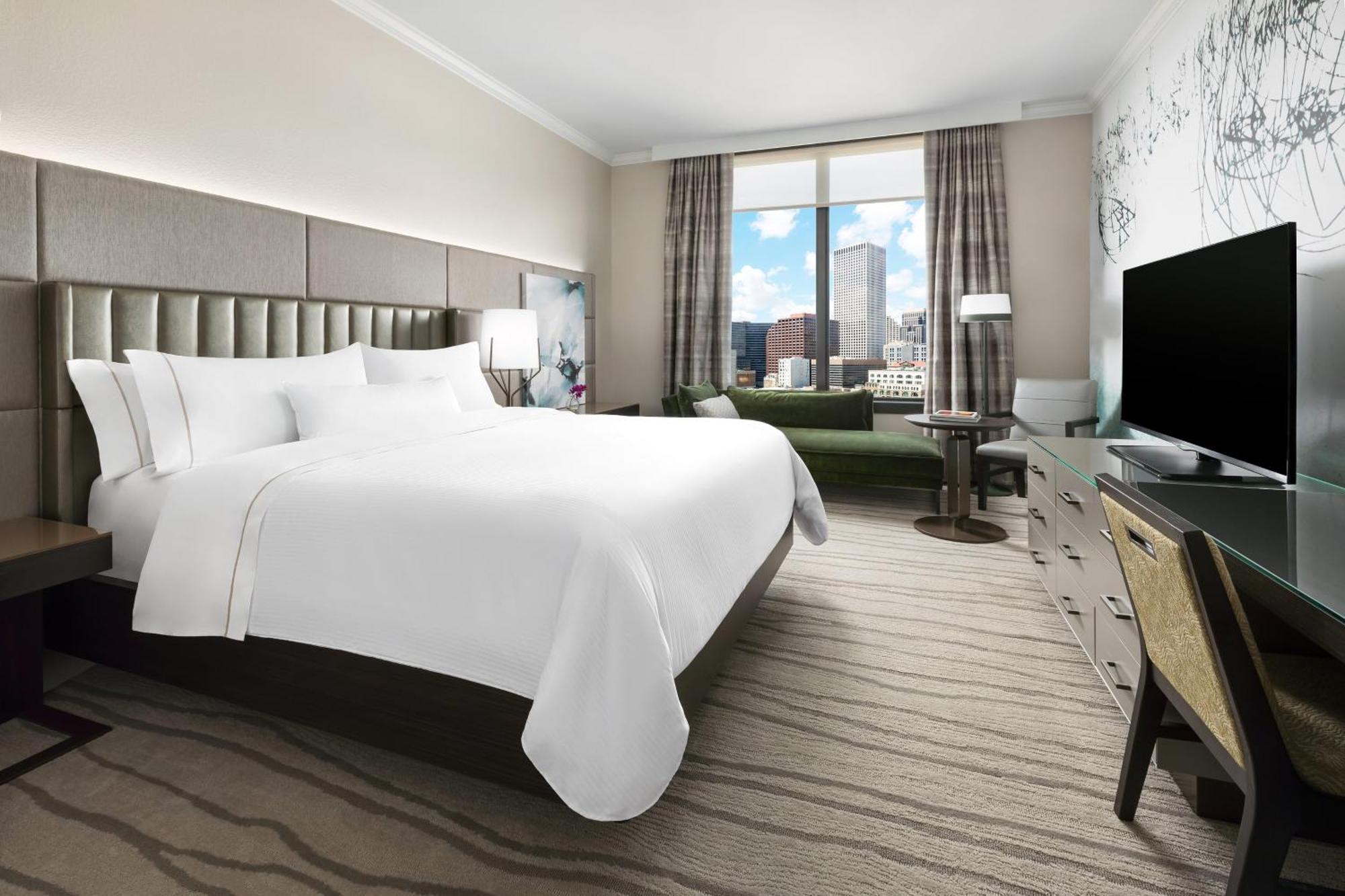 Traditional King Guest room 1 King City view
