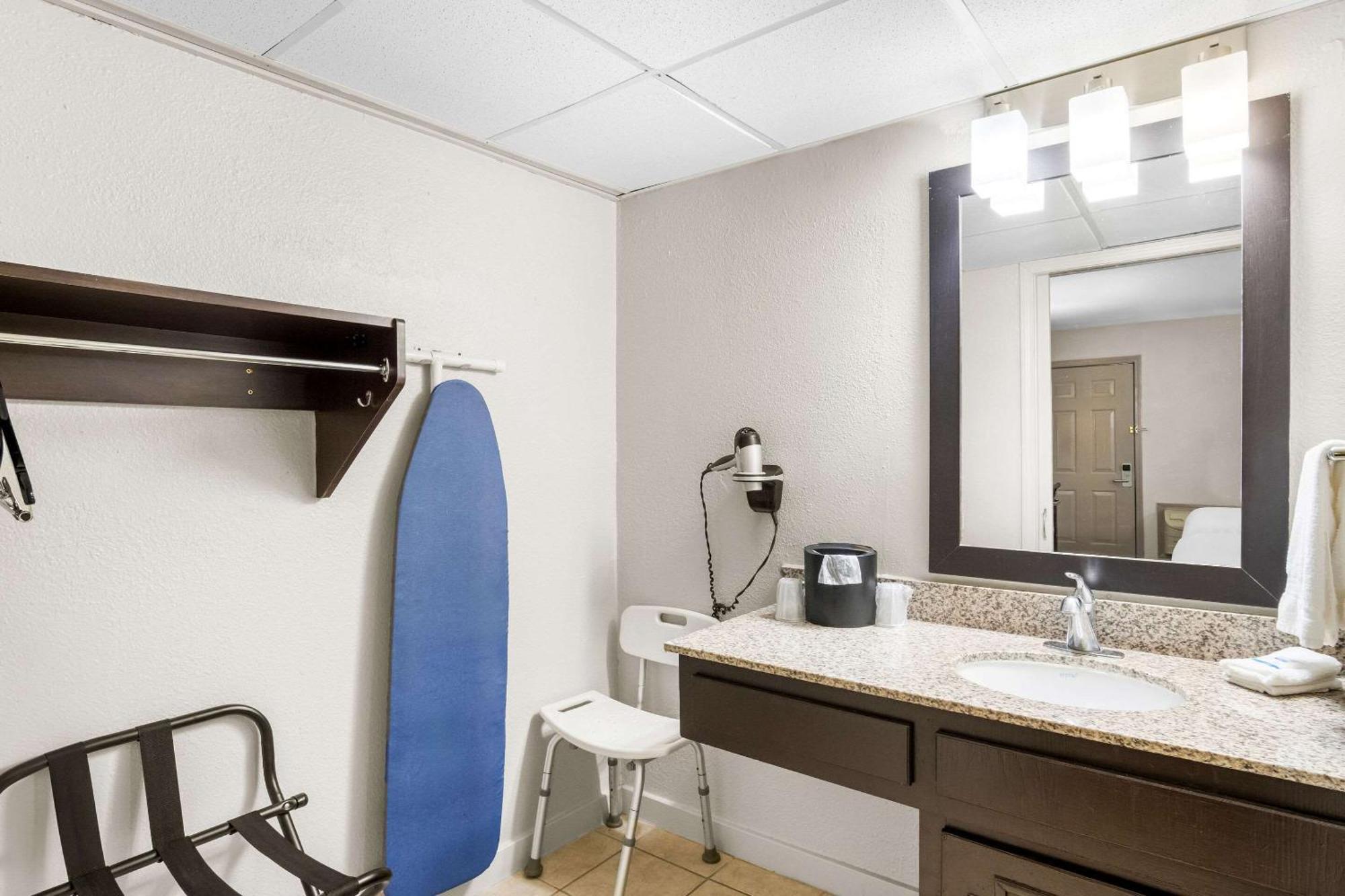Double Room - Disability Access,1615661384:JPEG