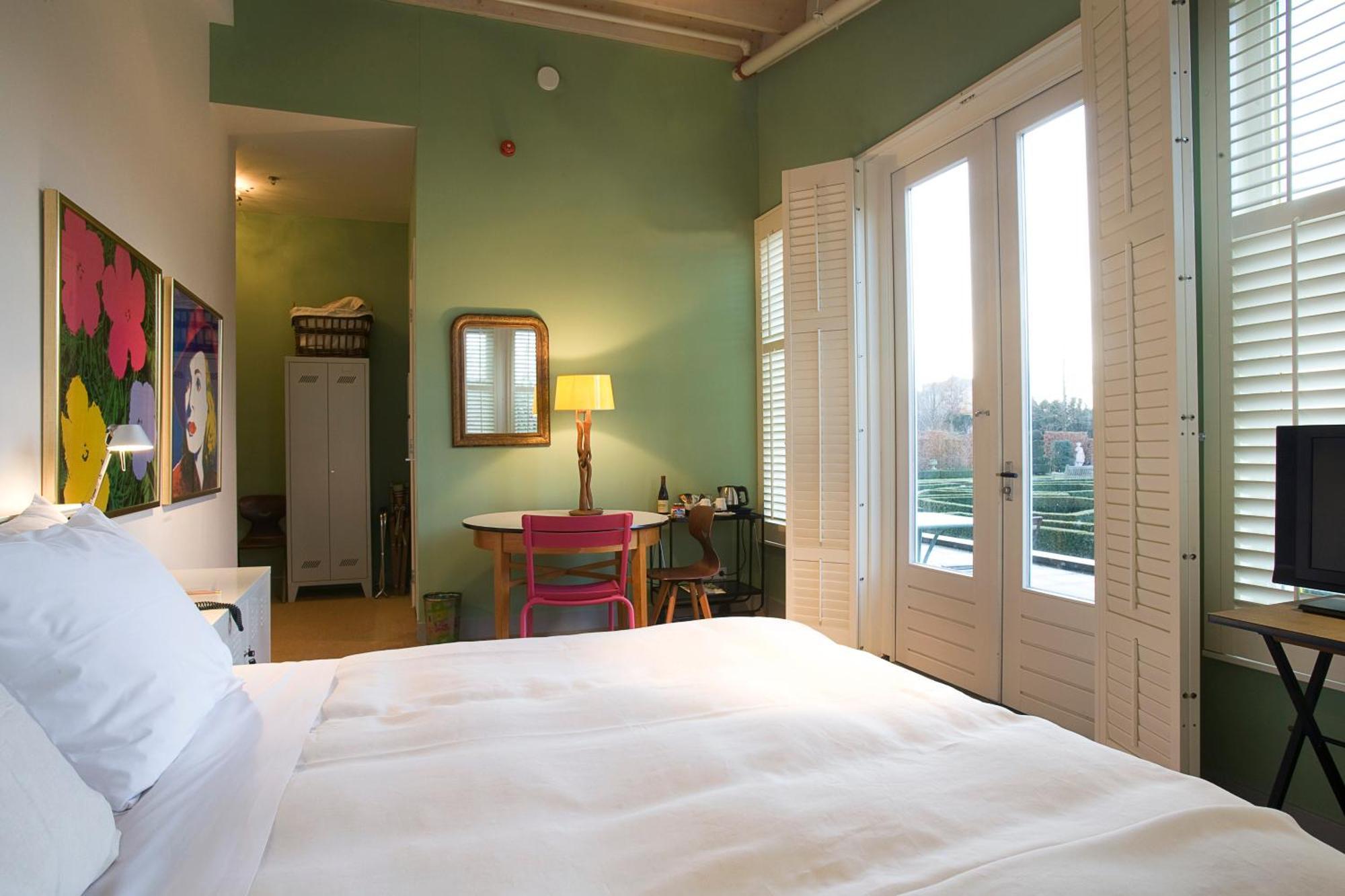 Large Double Room Terrace,1589174216:JPEG