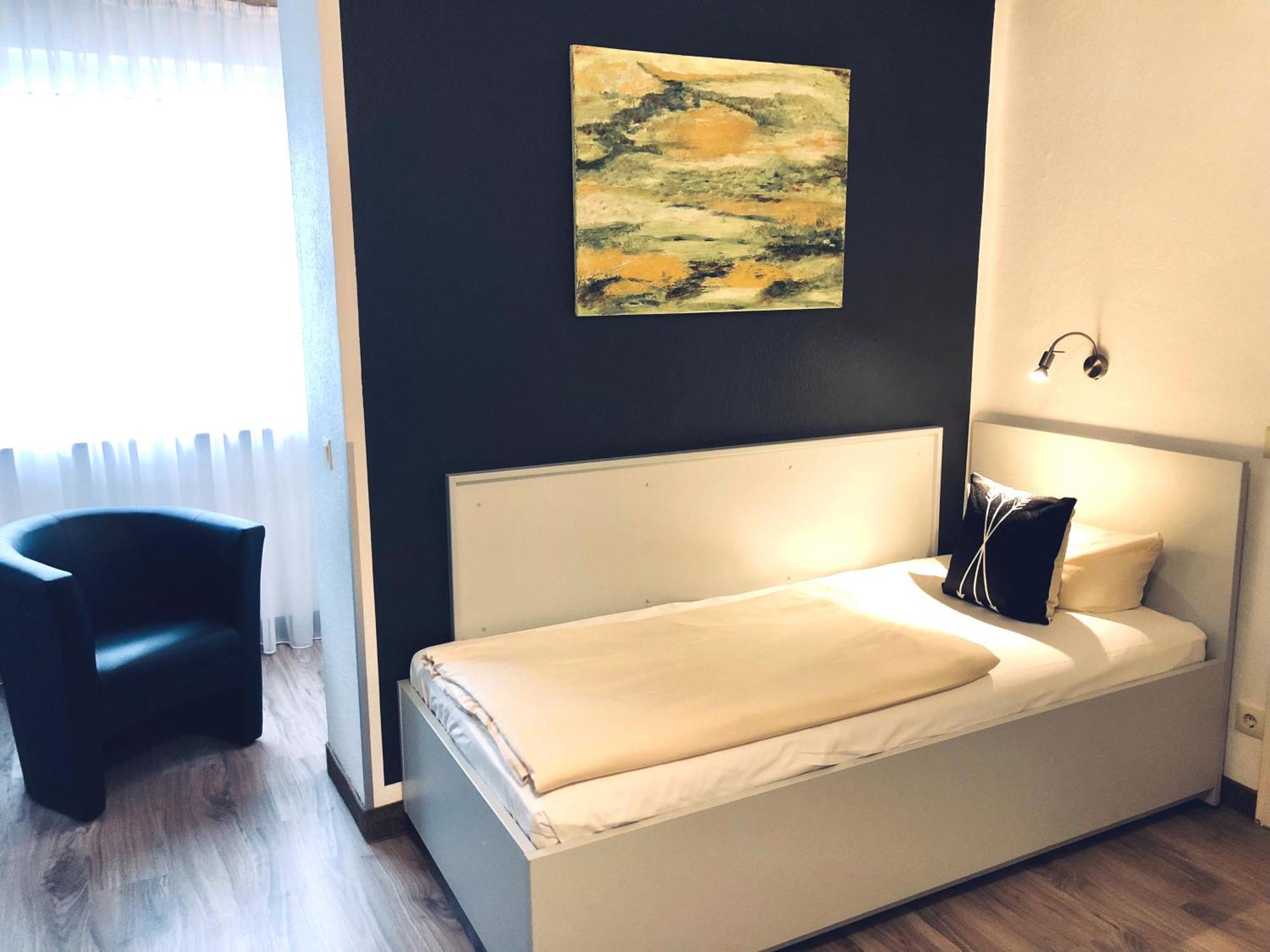 Large Twin Room,1621414576:JPEG