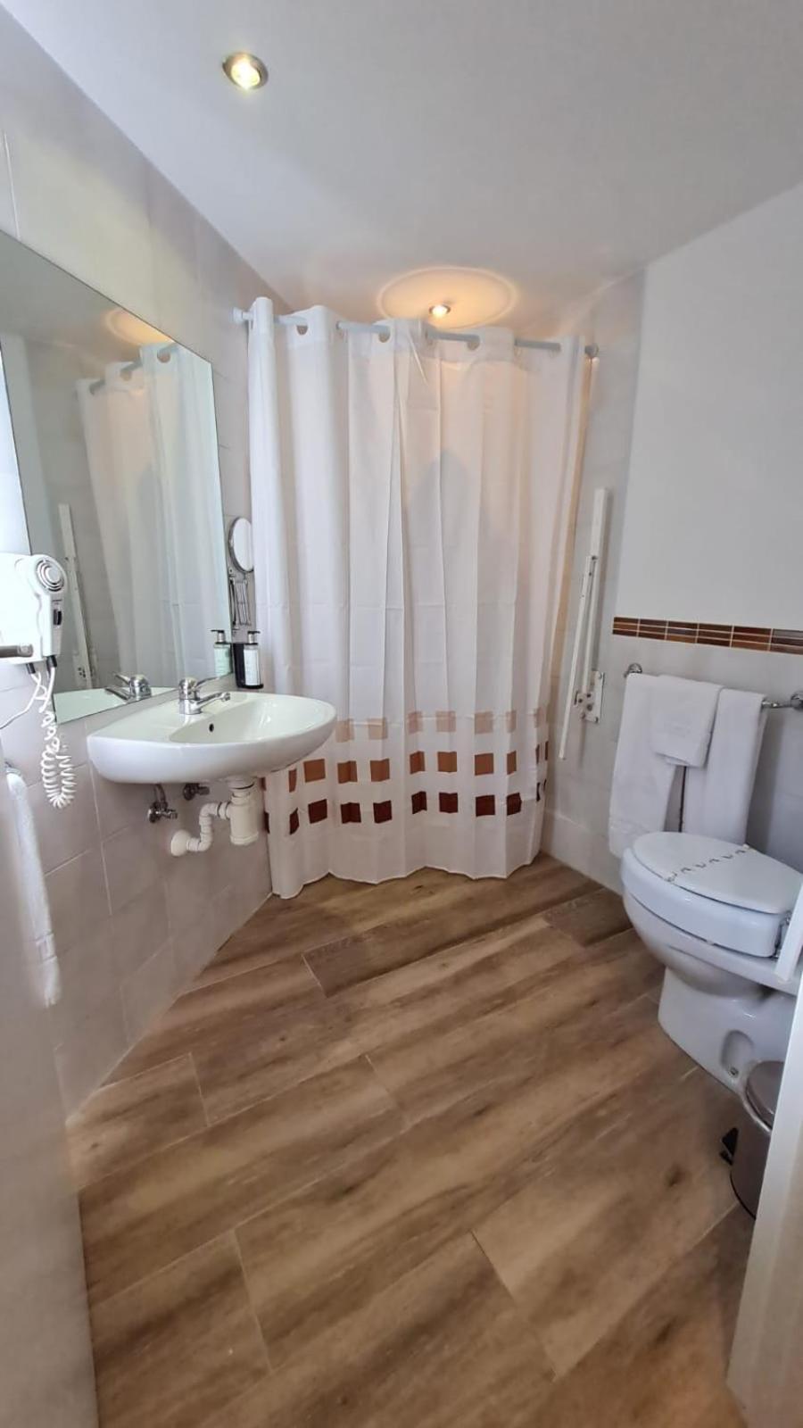 Double Room Disability Access,1624314630:JPEG