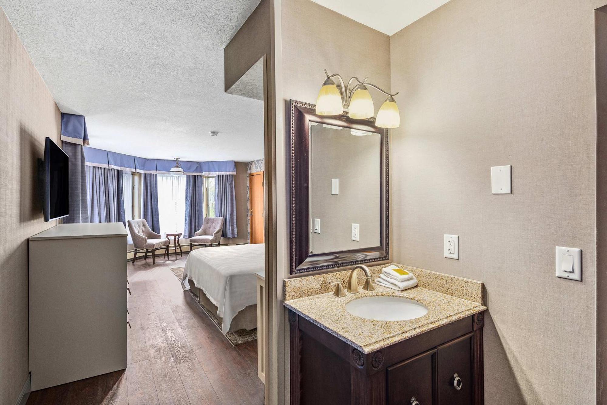 Executive King Room,1626362607:JPEG