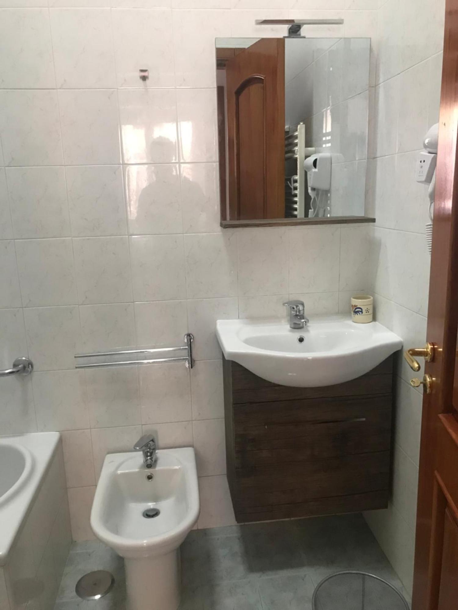 Family Room Private Bathroom,1632960136:JPEG