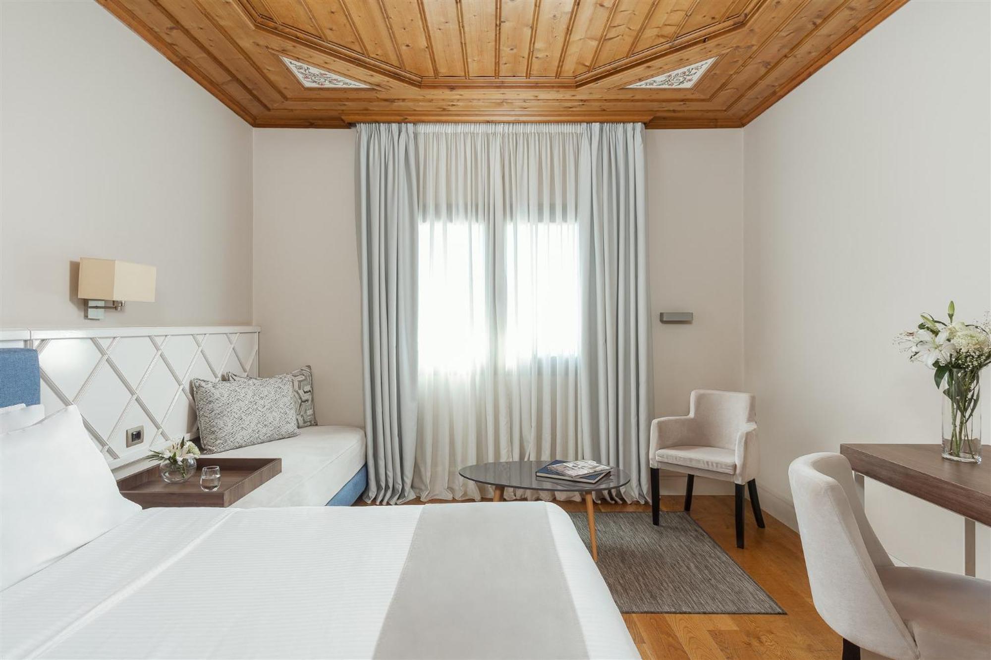 Standard Double or Twin Room,1641074099:JPEG