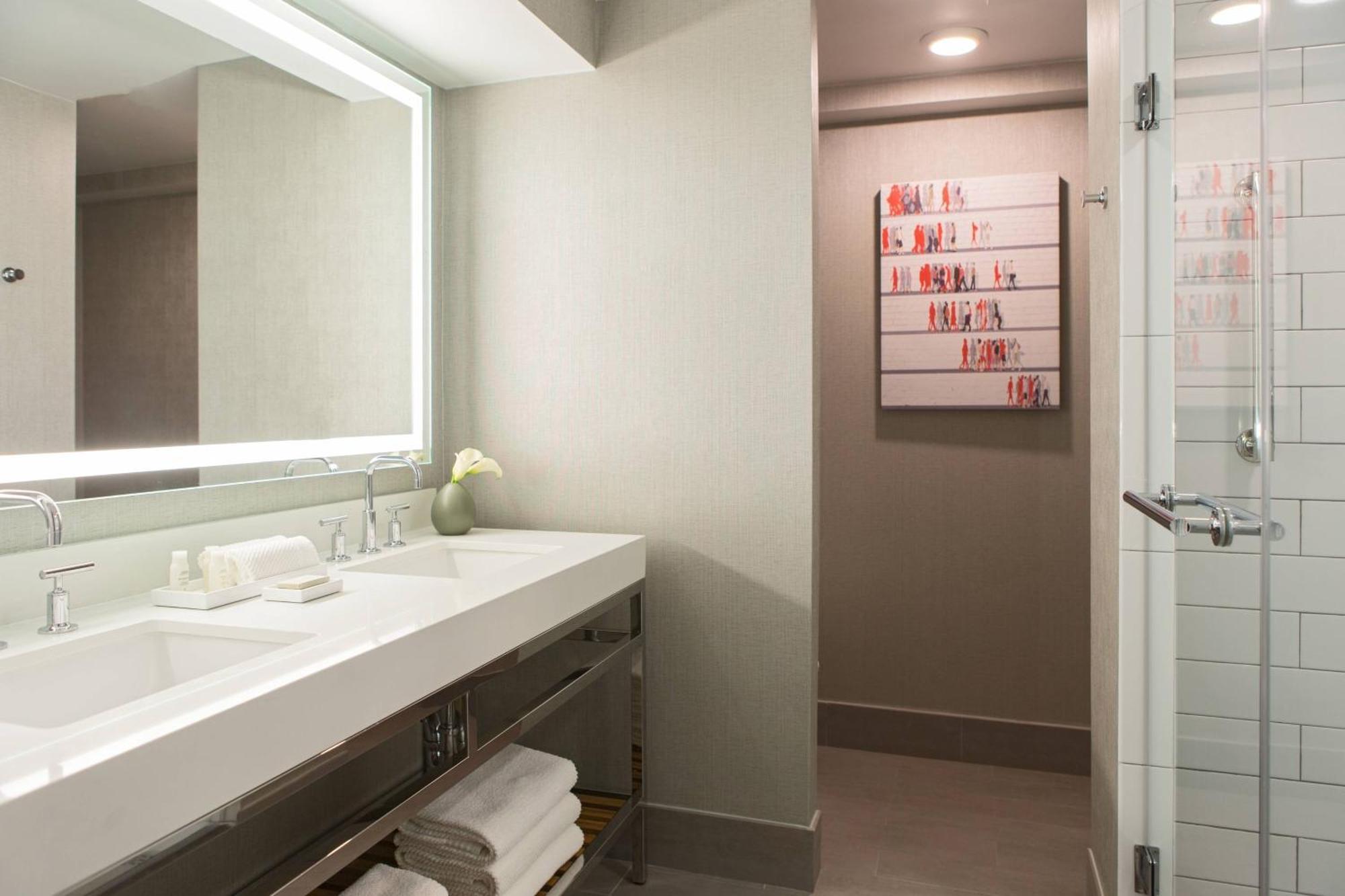 Riviere One-Bedroom King Suite Chicago River View Mobility Accessible Roll Shower,1643160069:JPEG