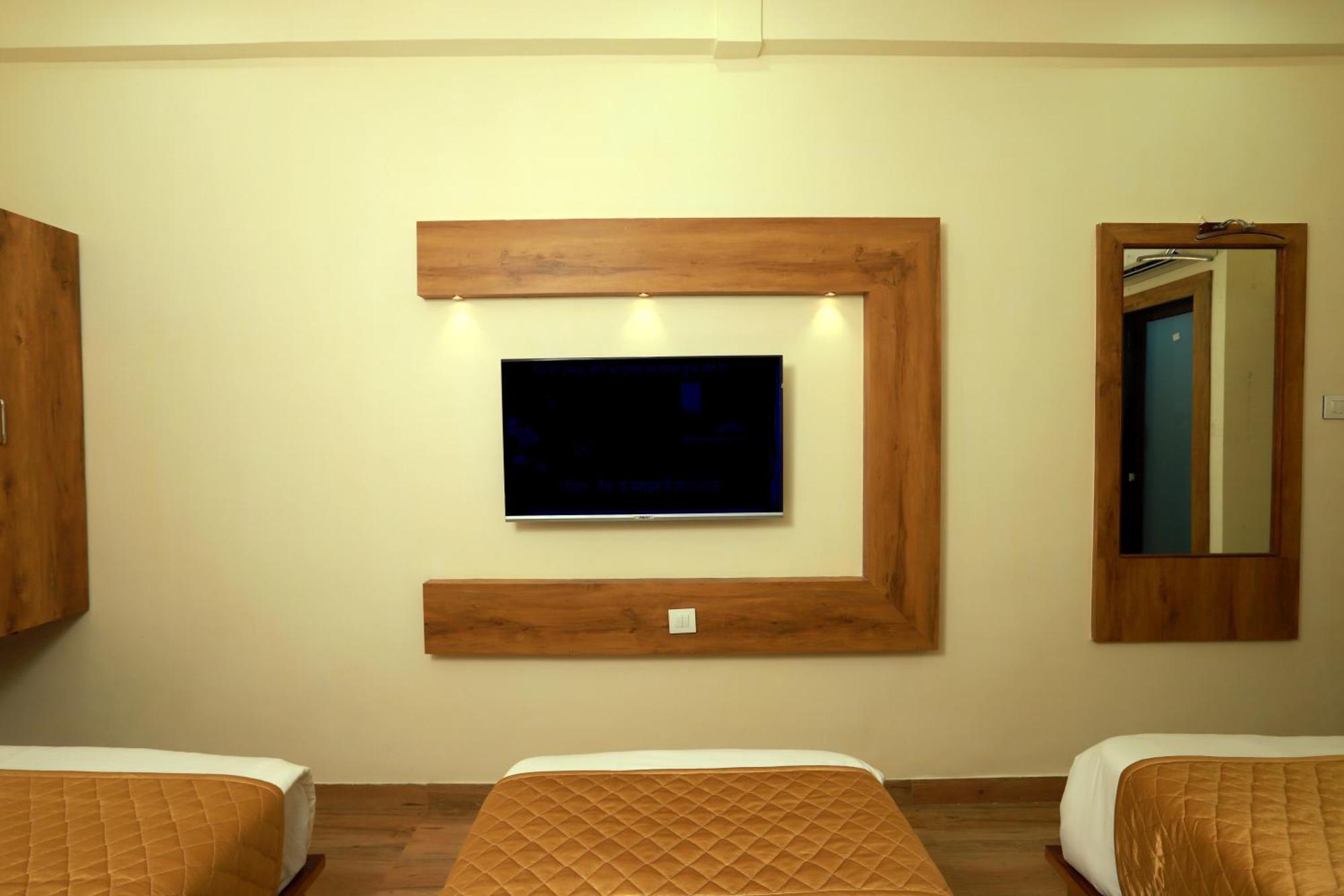 Family Room,1643703948:JPEG