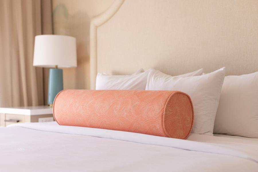 One-Bedroom Suite with Wet Bar and Full Ocean View,1646342128:JPEG