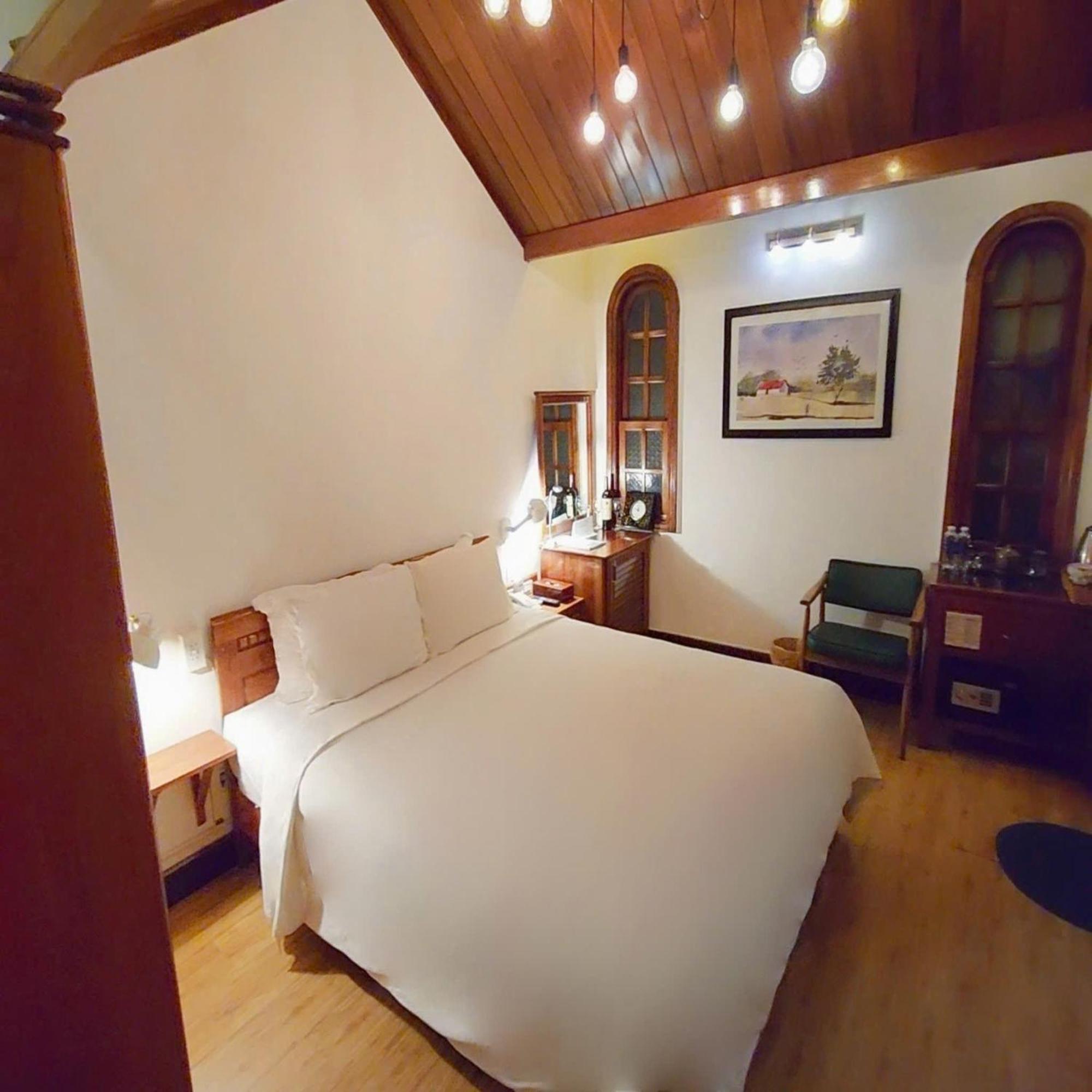 Deluxe Double Room,1499024584:JPEG