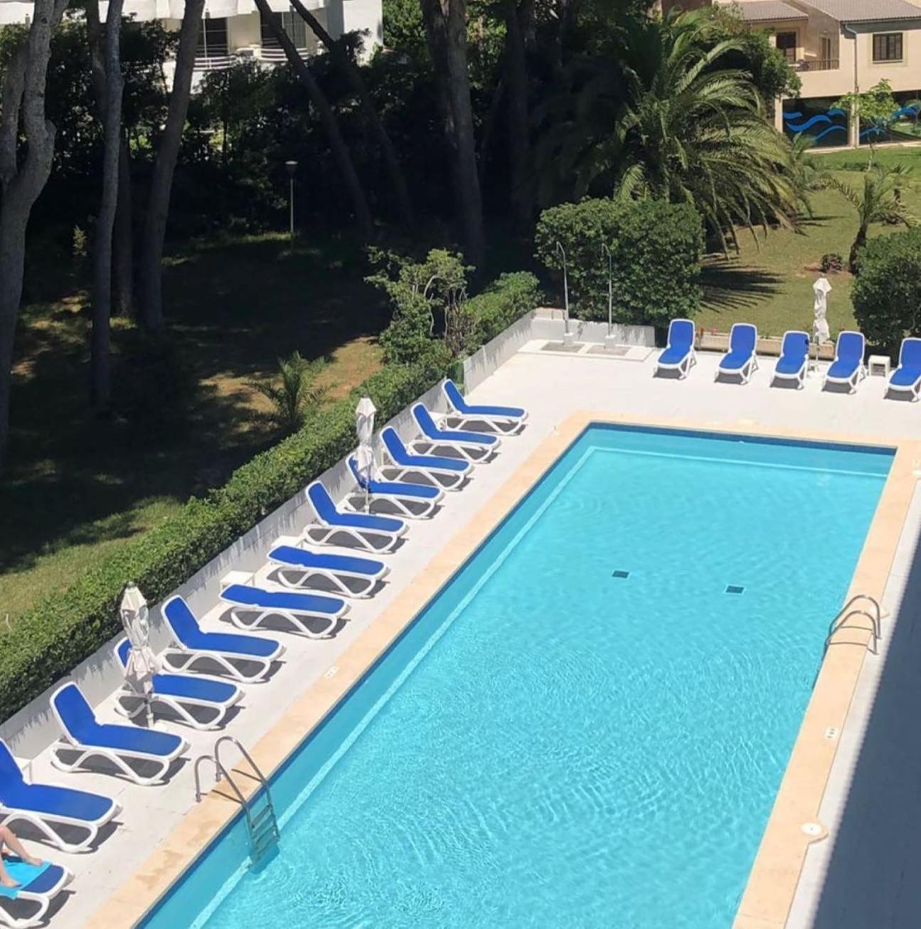 Superior Pool View,1319941420:JPEG