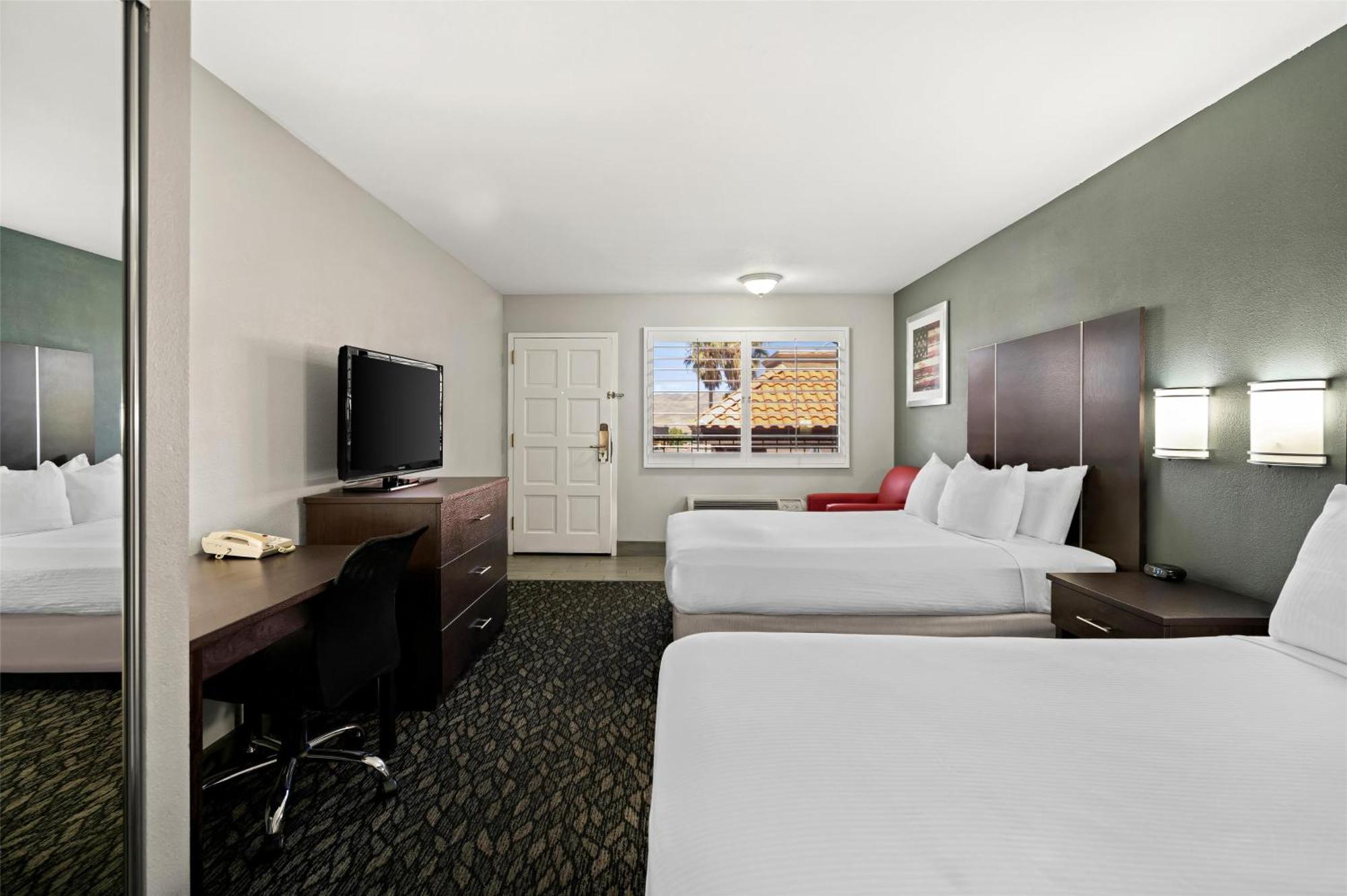 Queen Room Two Queen Beds Non-Smoking