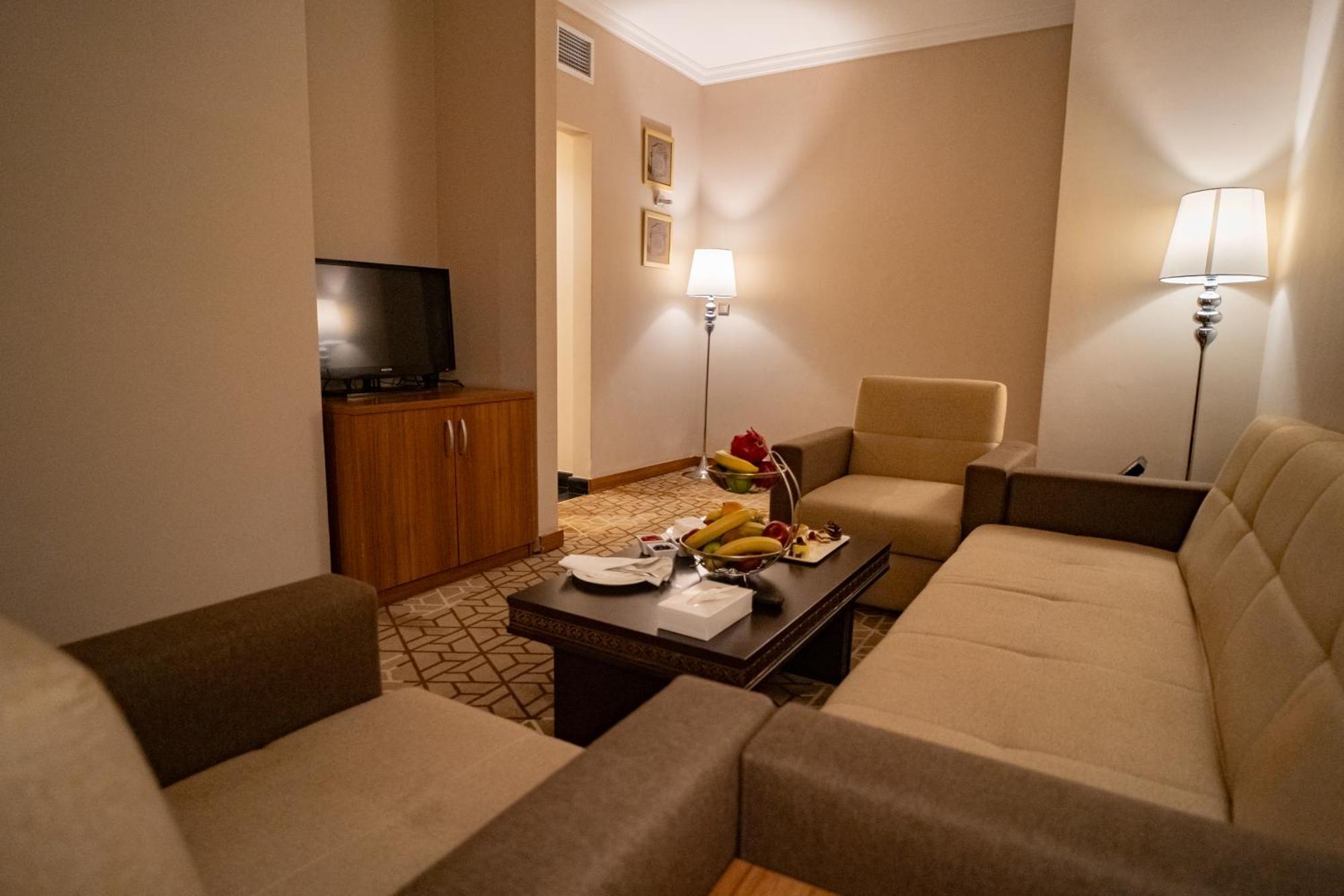 Deluxe Suite,1666041757:JPEG