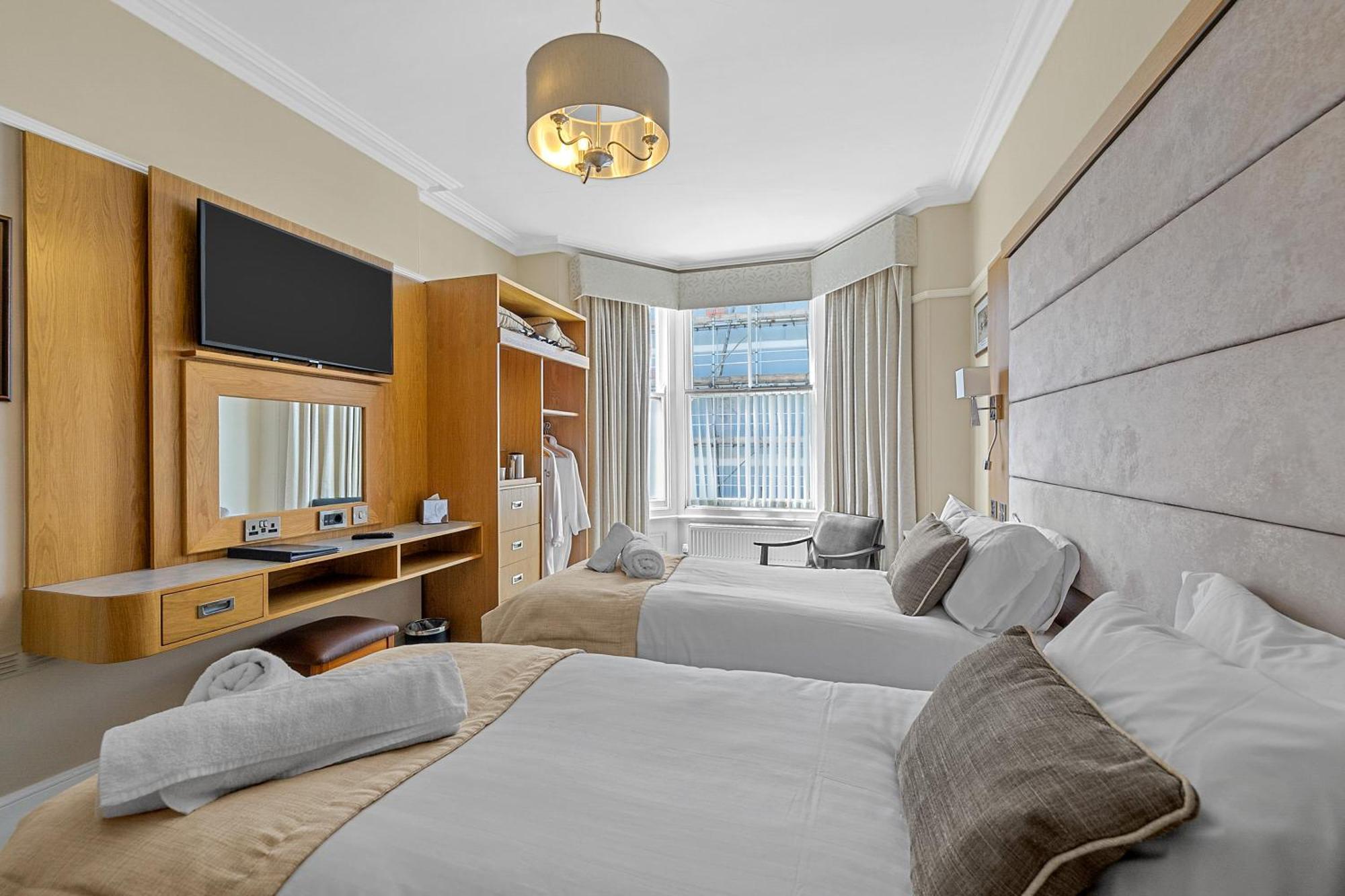 Superior King or Twin Room,1668054097:JPEG