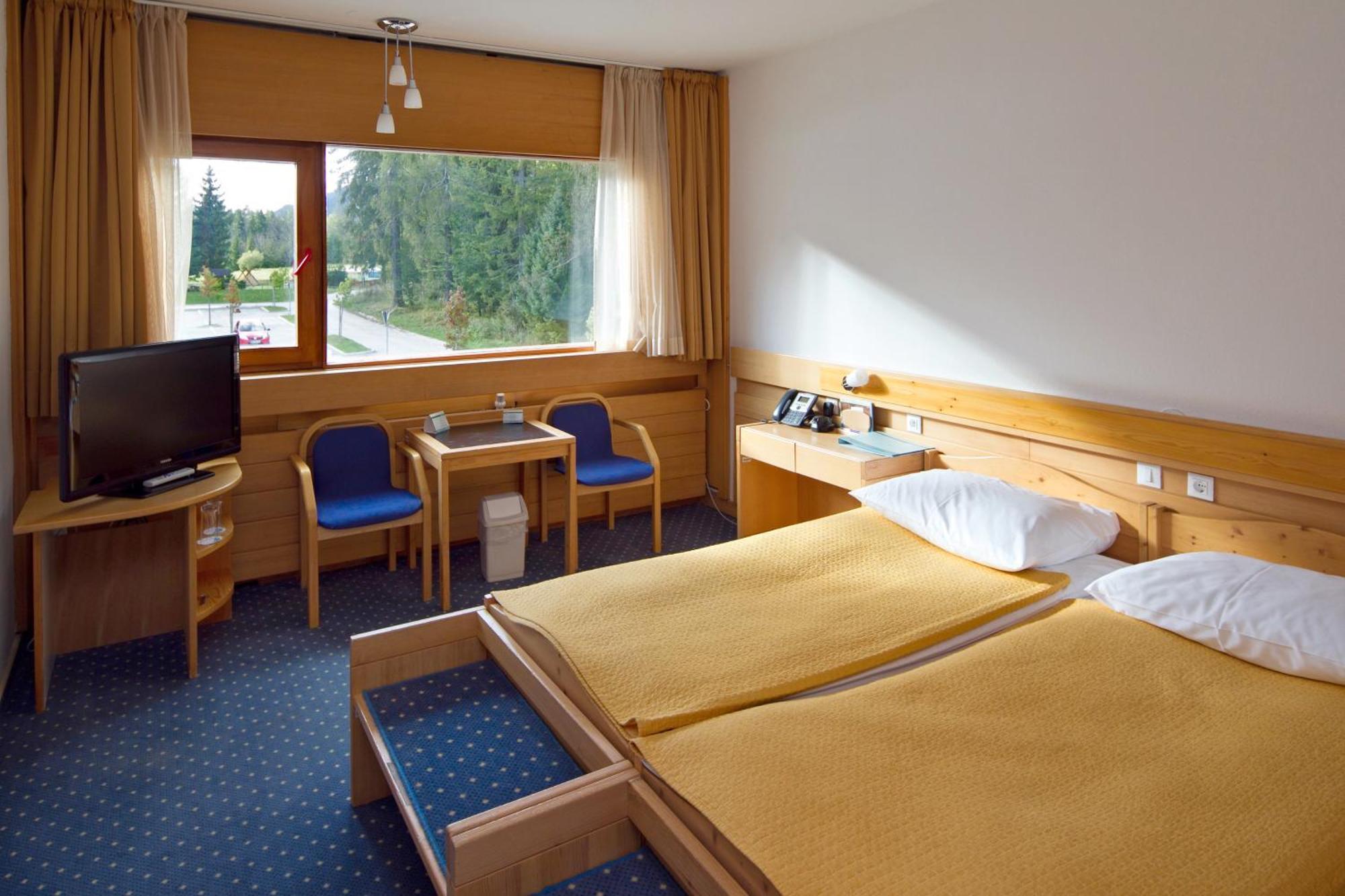 Standard Single Room,687260094:JPEG