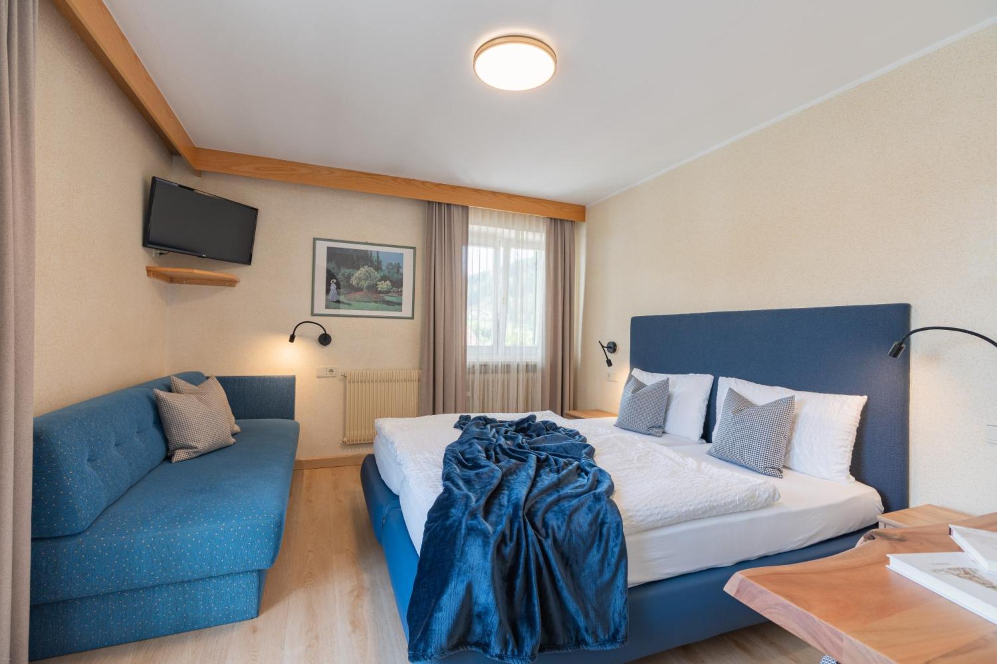 Double Room,1678649242:JPEG