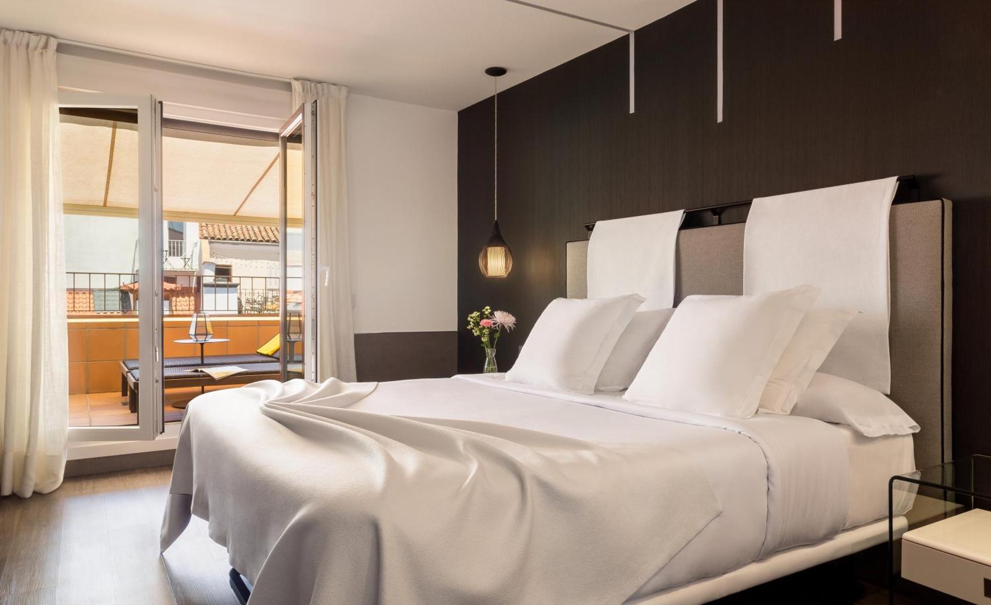 Double or Twin Room Terrace