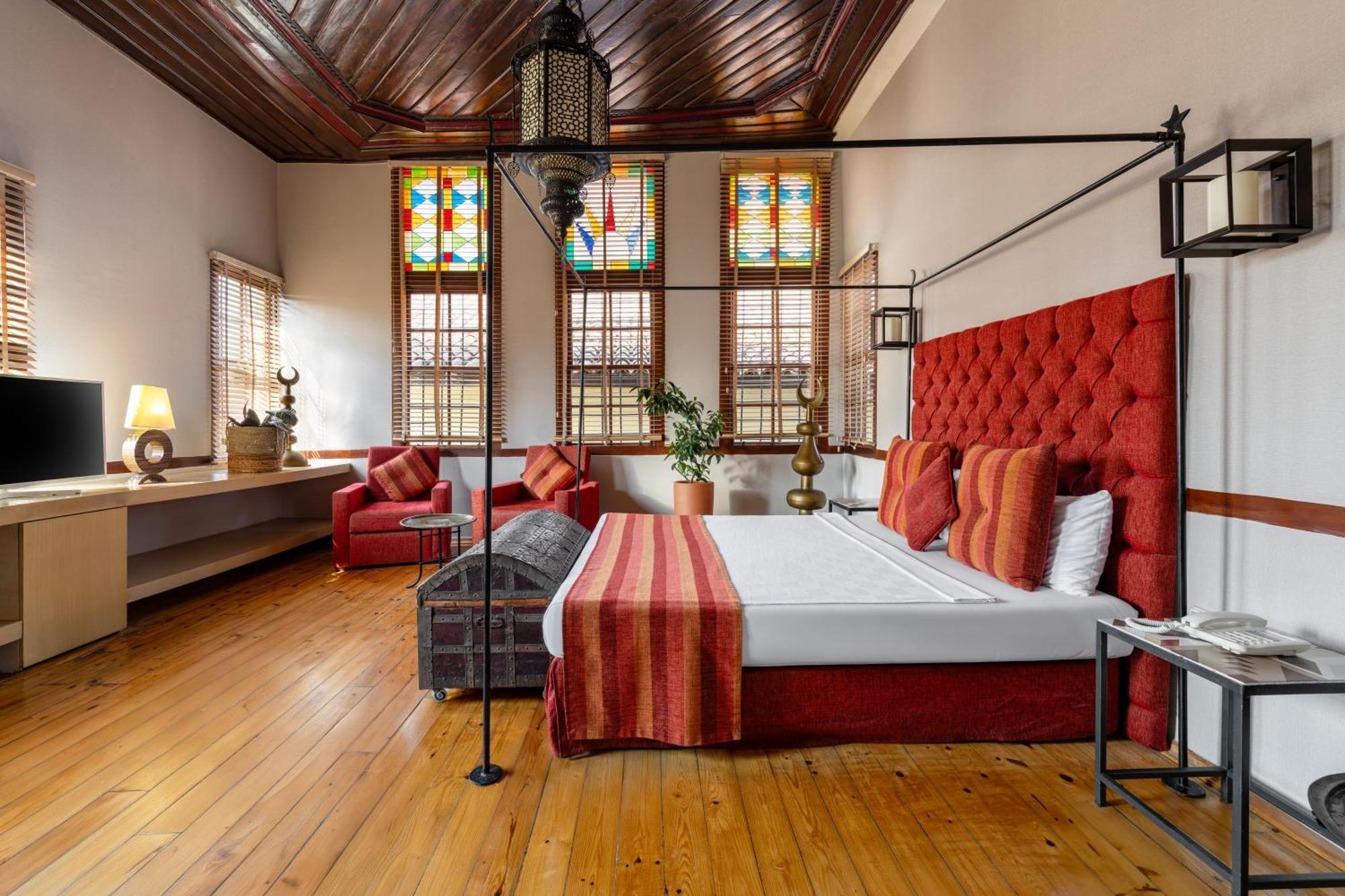 Ottoman Pasha Suite,1697785807:JPEG