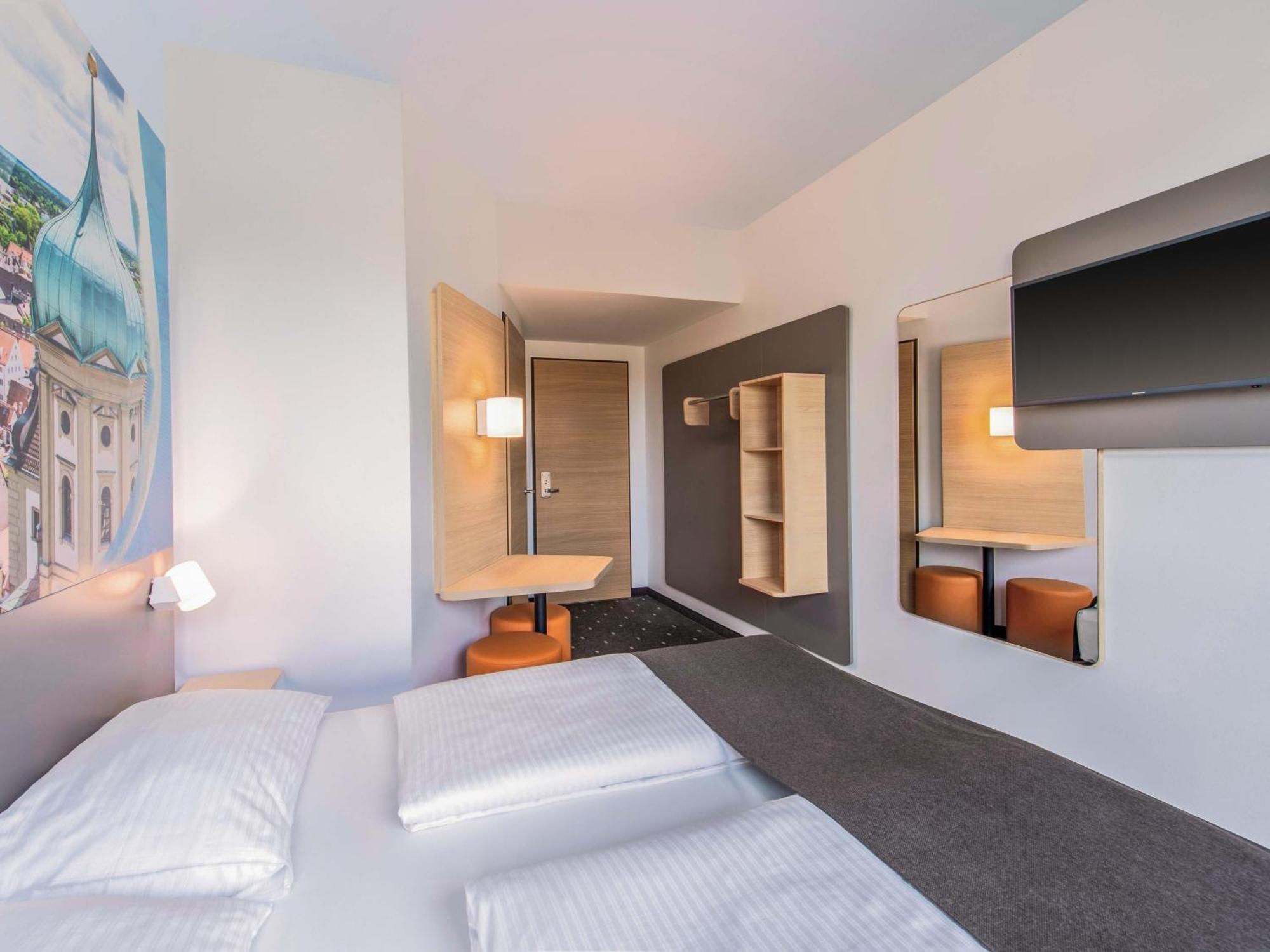 Double Room,1705130158:JPEG